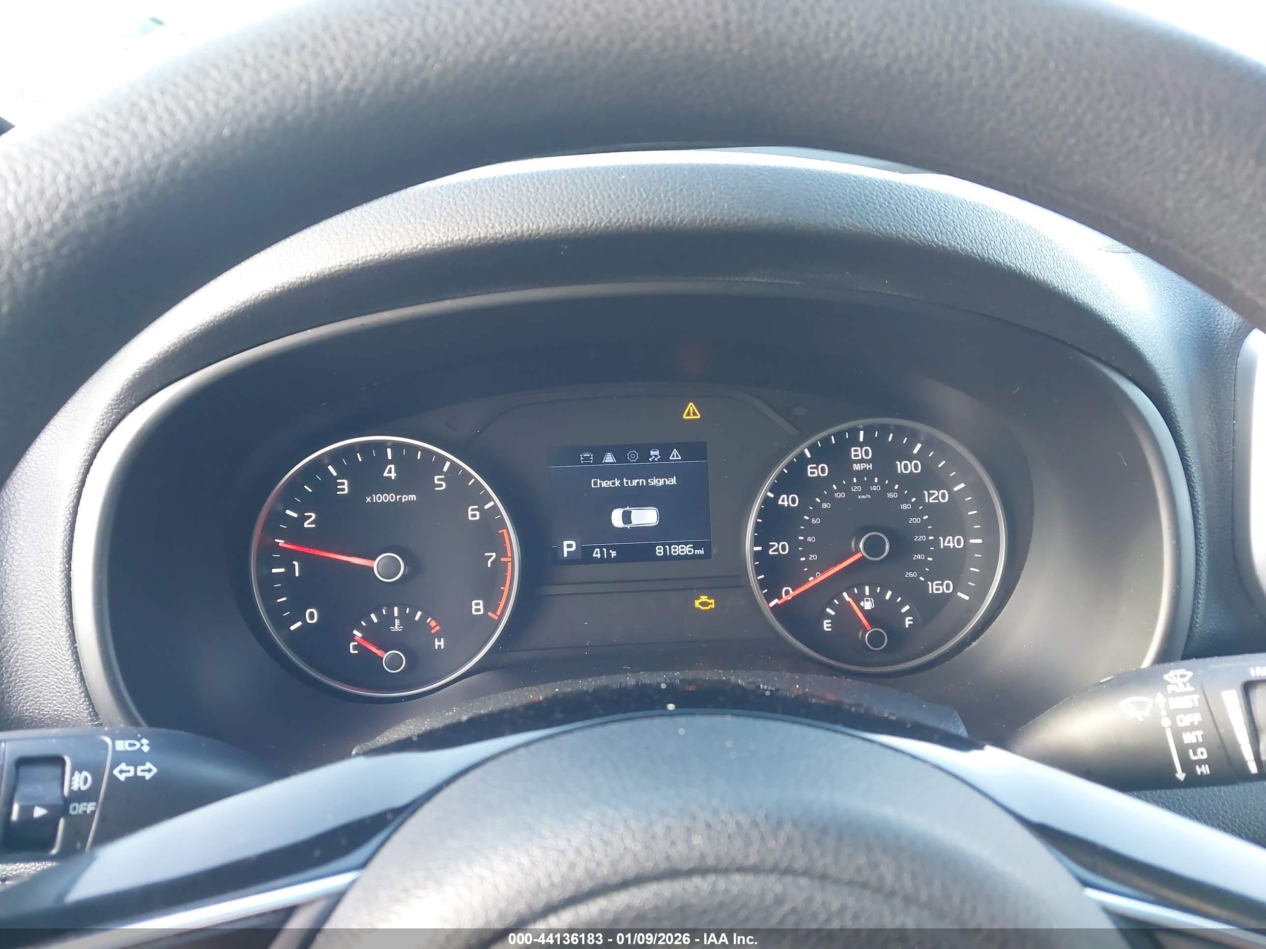 KIA SPORTAGE image 7