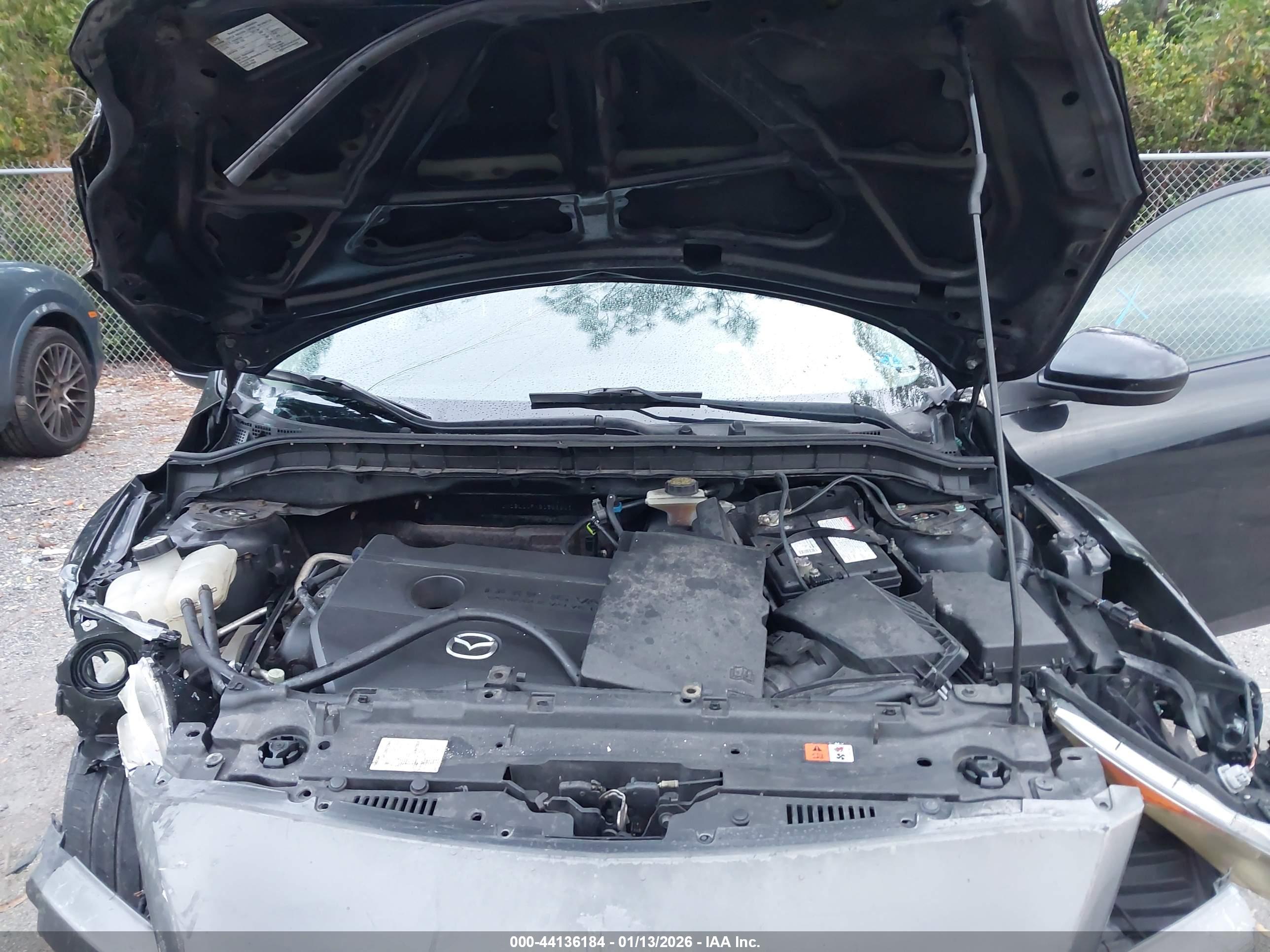 MAZDA MAZDA3 image 10