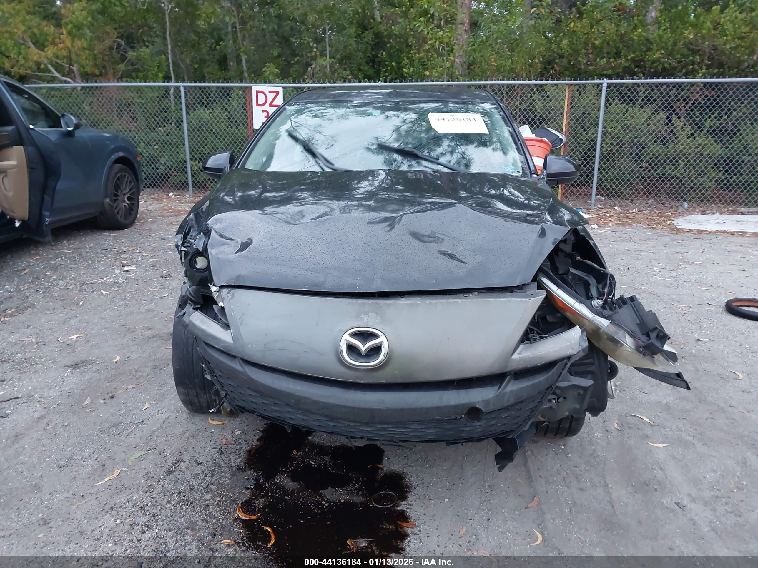 MAZDA MAZDA3 image 6