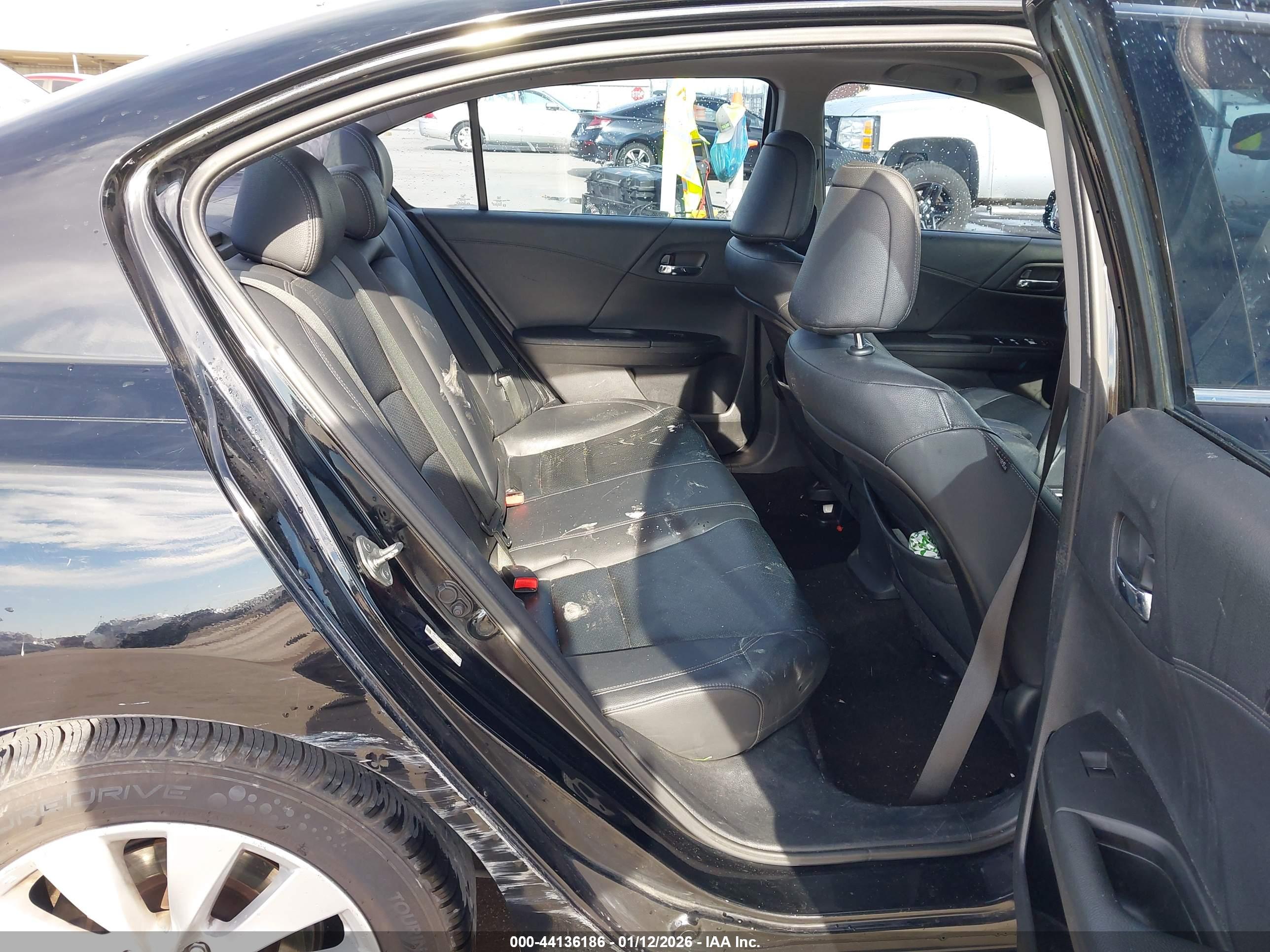 HONDA ACCORD image 8