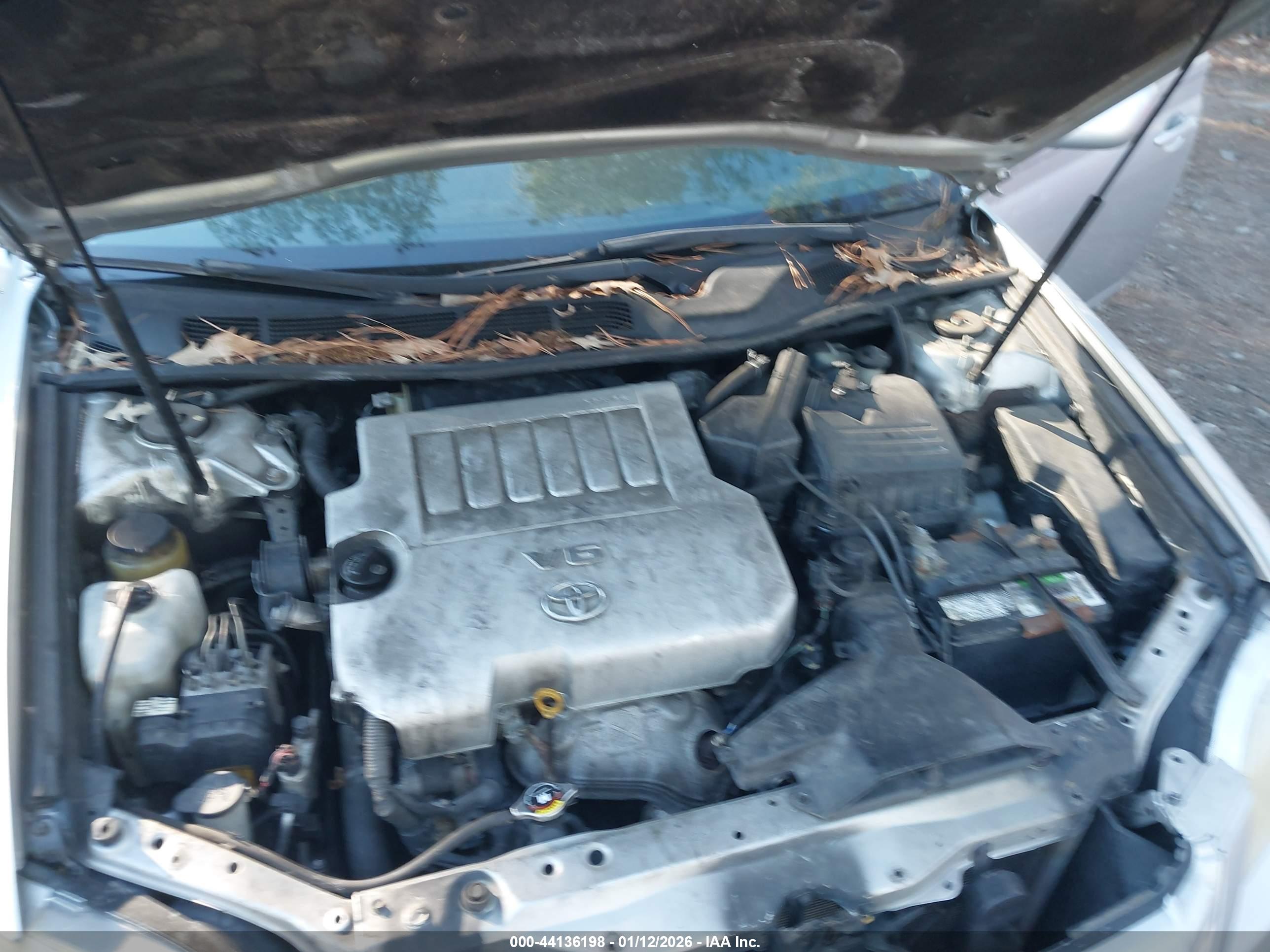 TOYOTA AVALON image 10