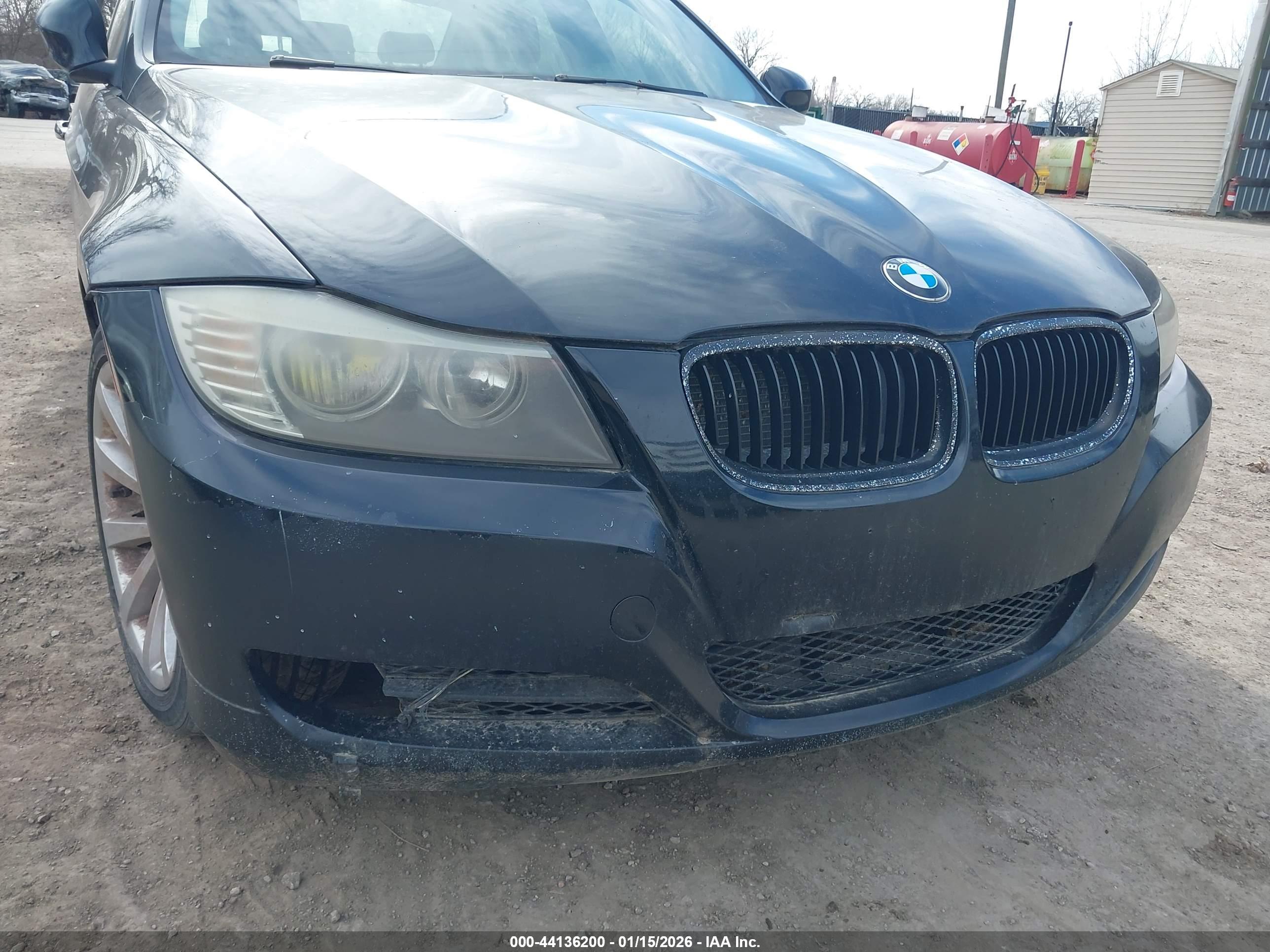 BMW 328I image 6