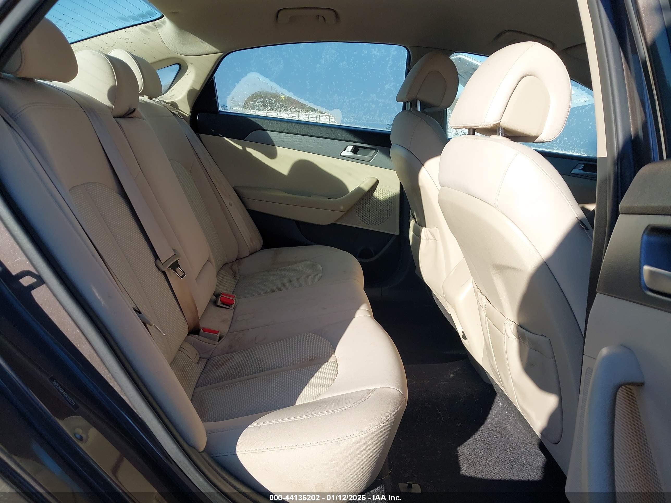 HYUNDAI SONATA image 8