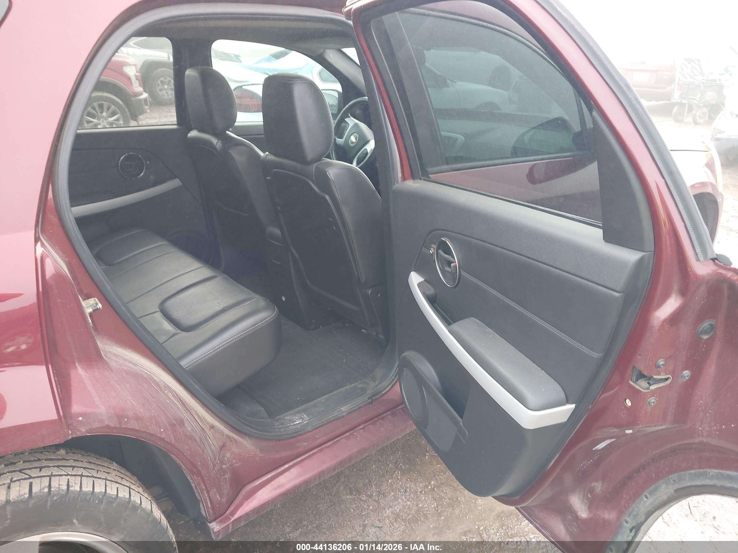 CHEVROLET EQUINOX image 8