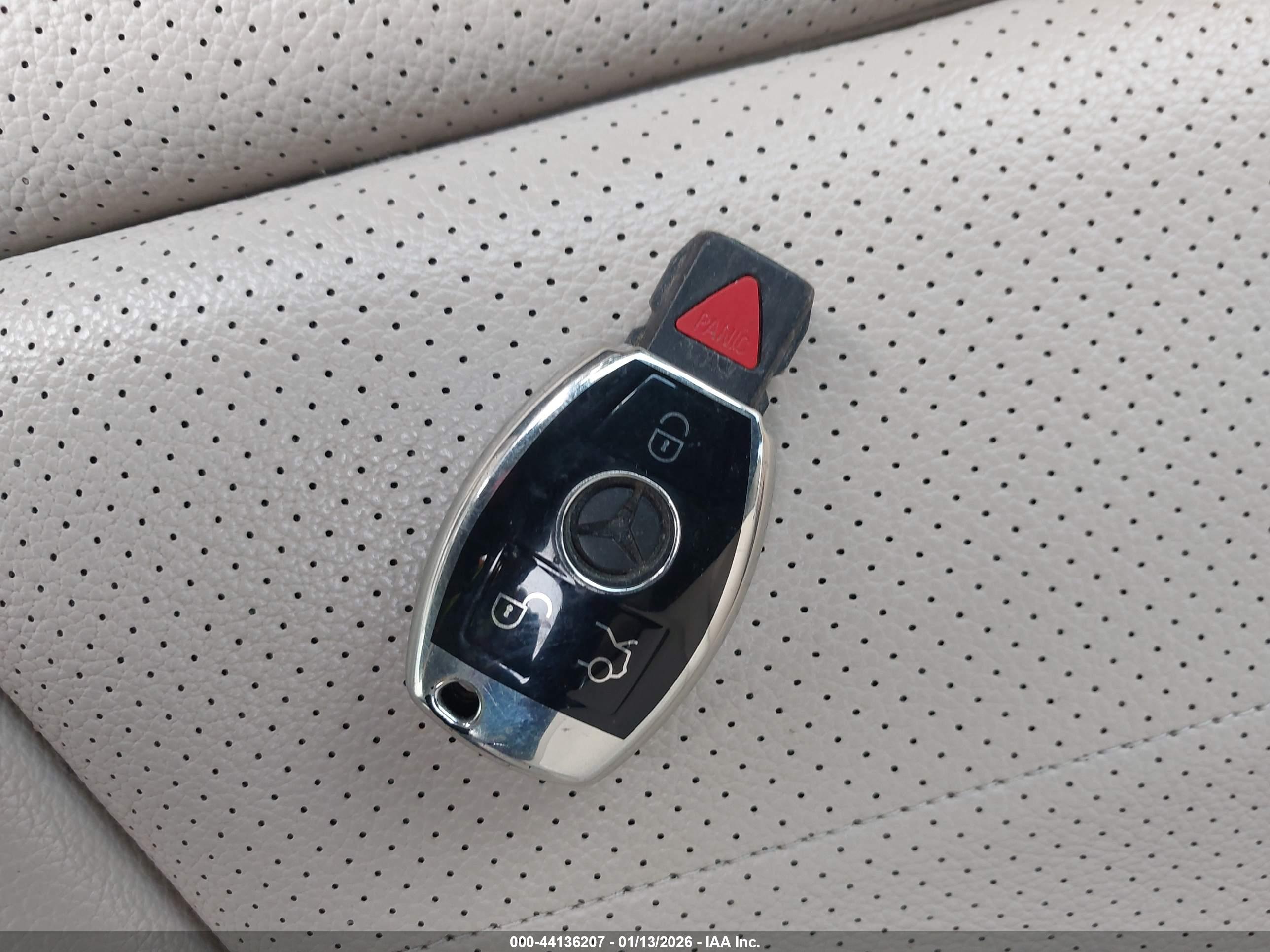MERCEDES-BENZ C image 11