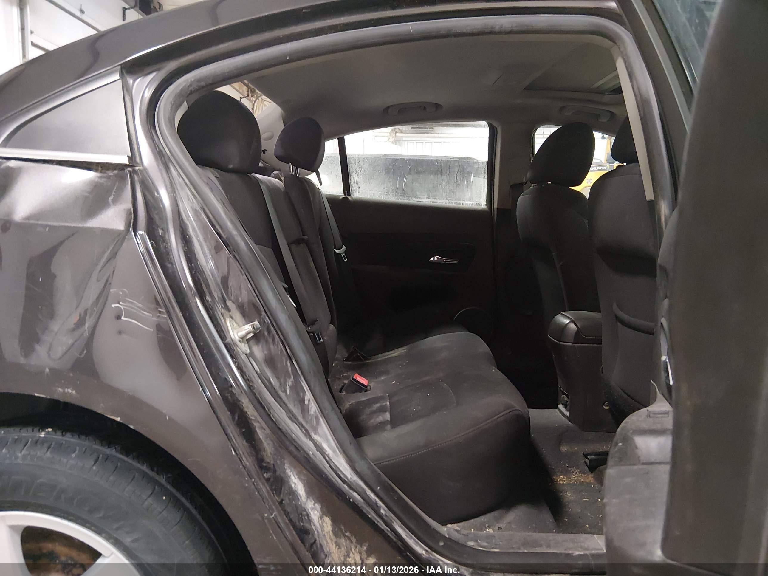 CHEVROLET CRUZE image 8