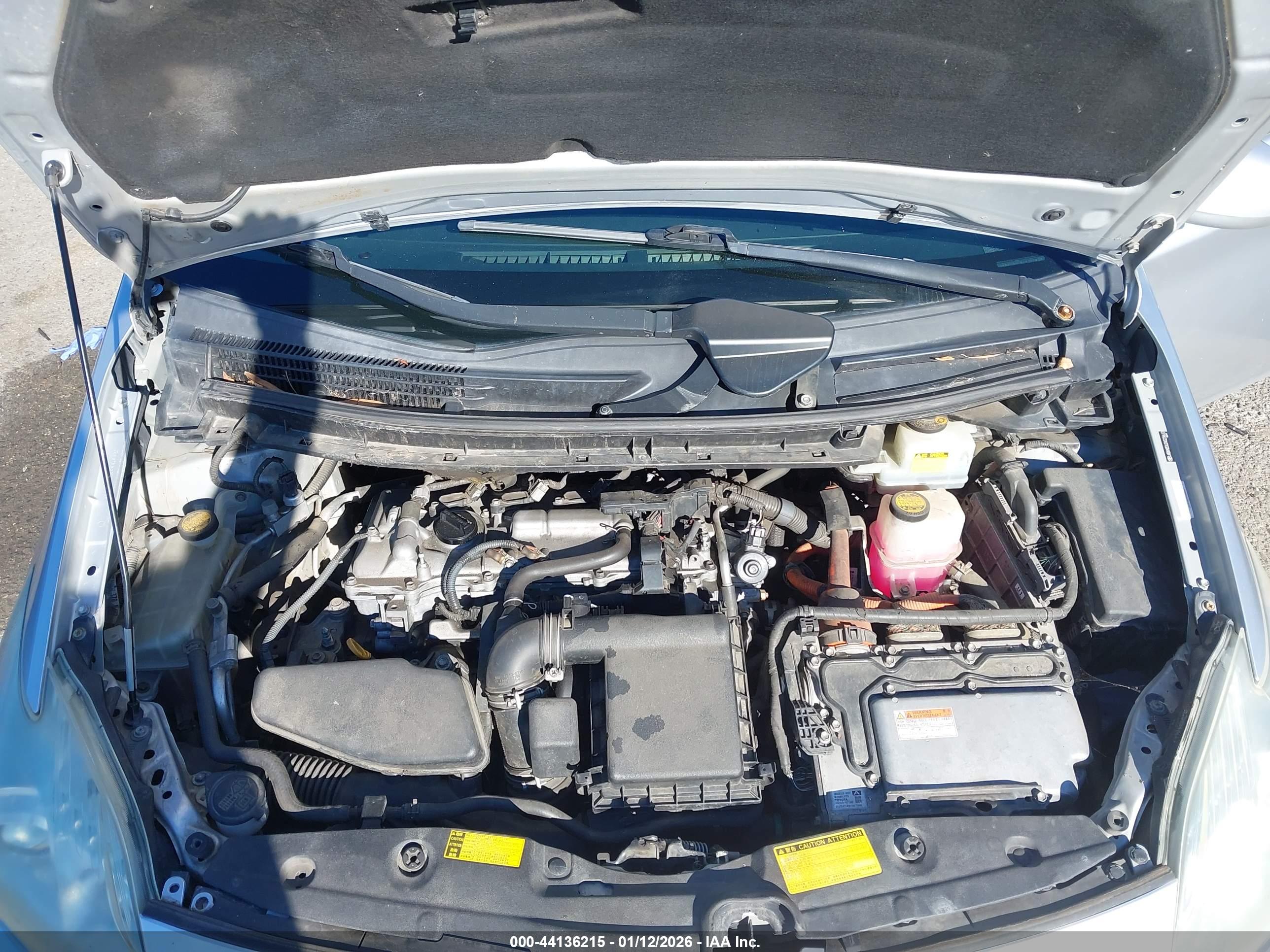 TOYOTA PRIUS image 10