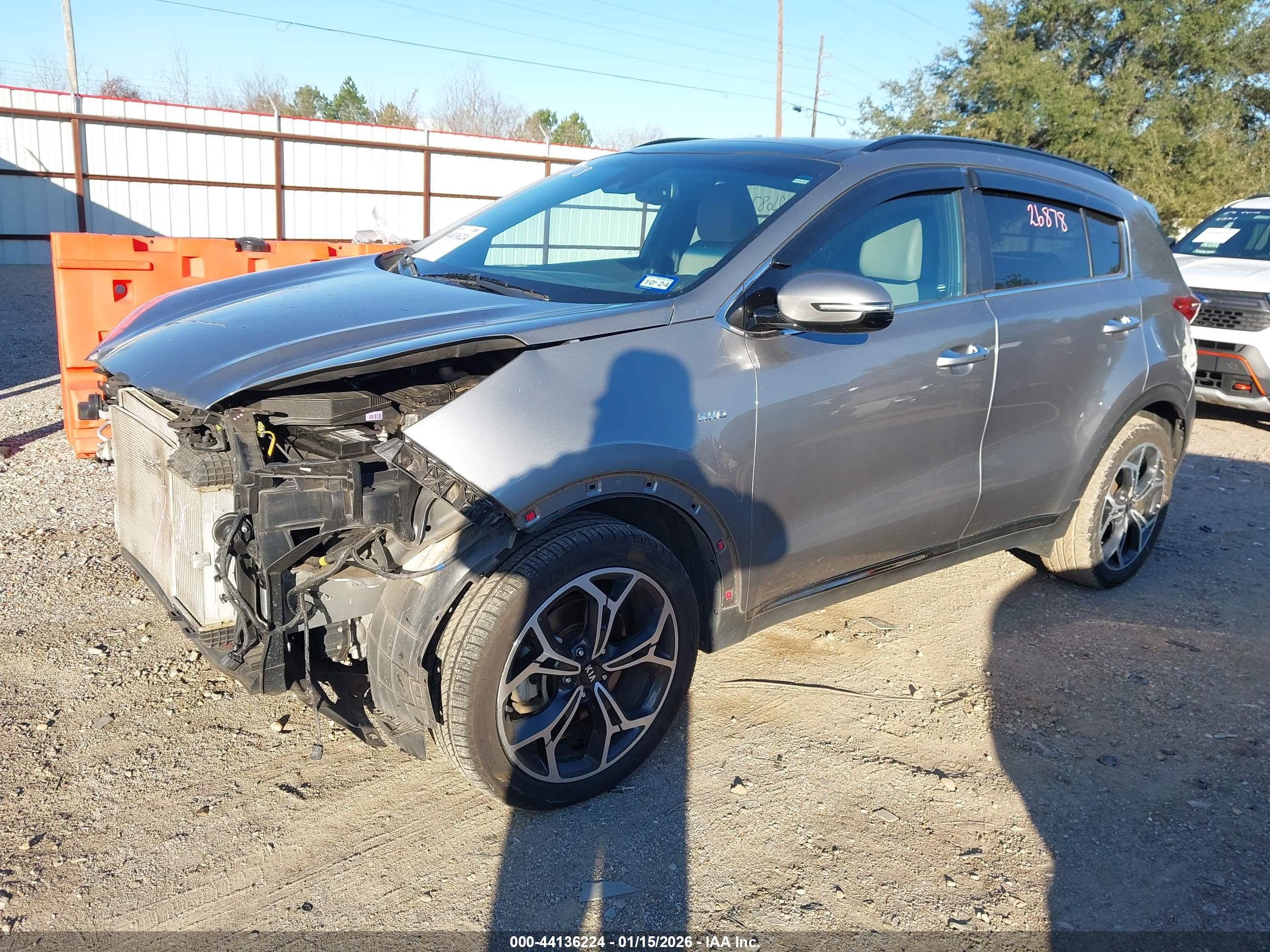 KIA SPORTAGE image 2