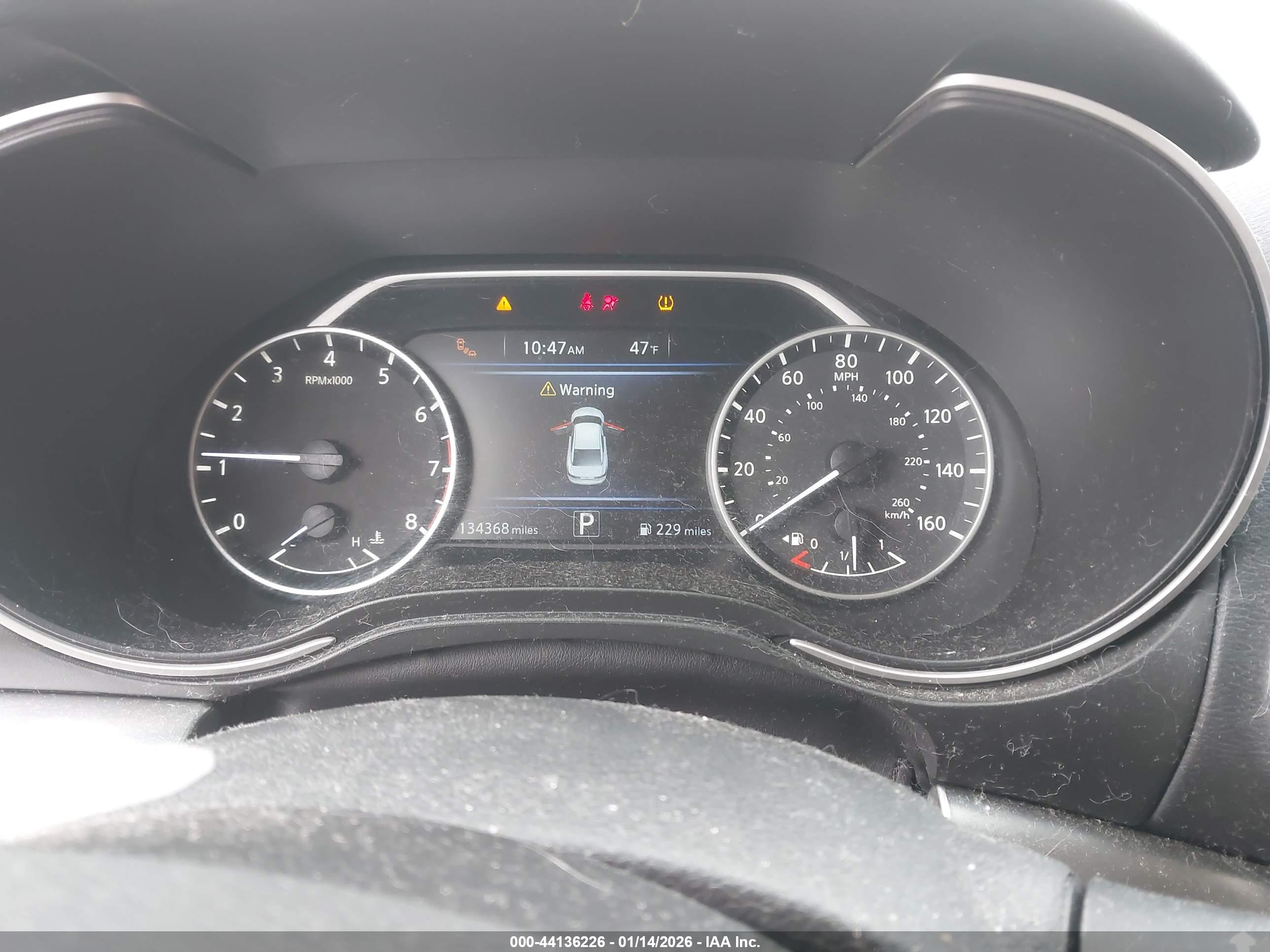 NISSAN MAXIMA image 7