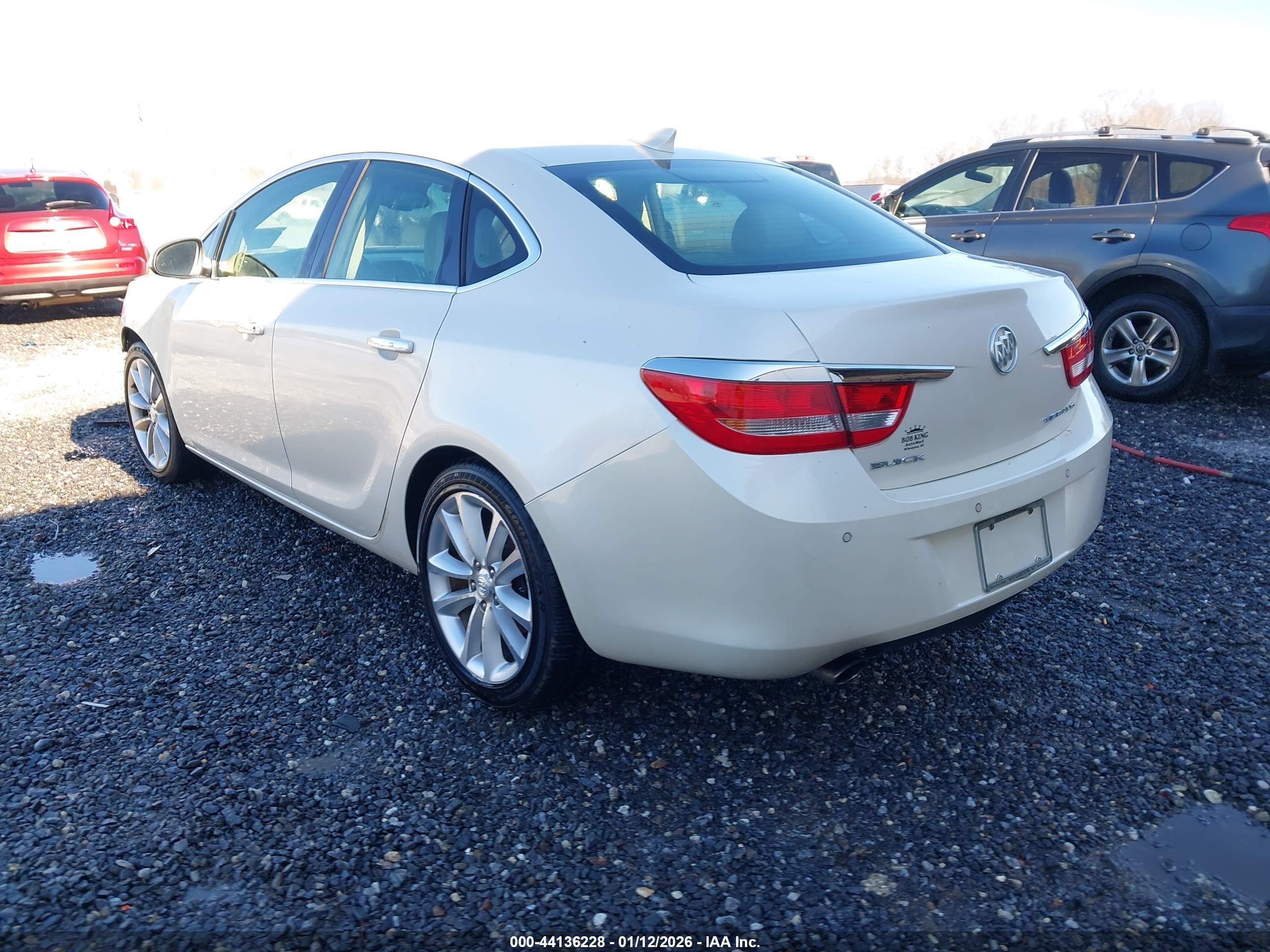 BUICK VERANO image 3