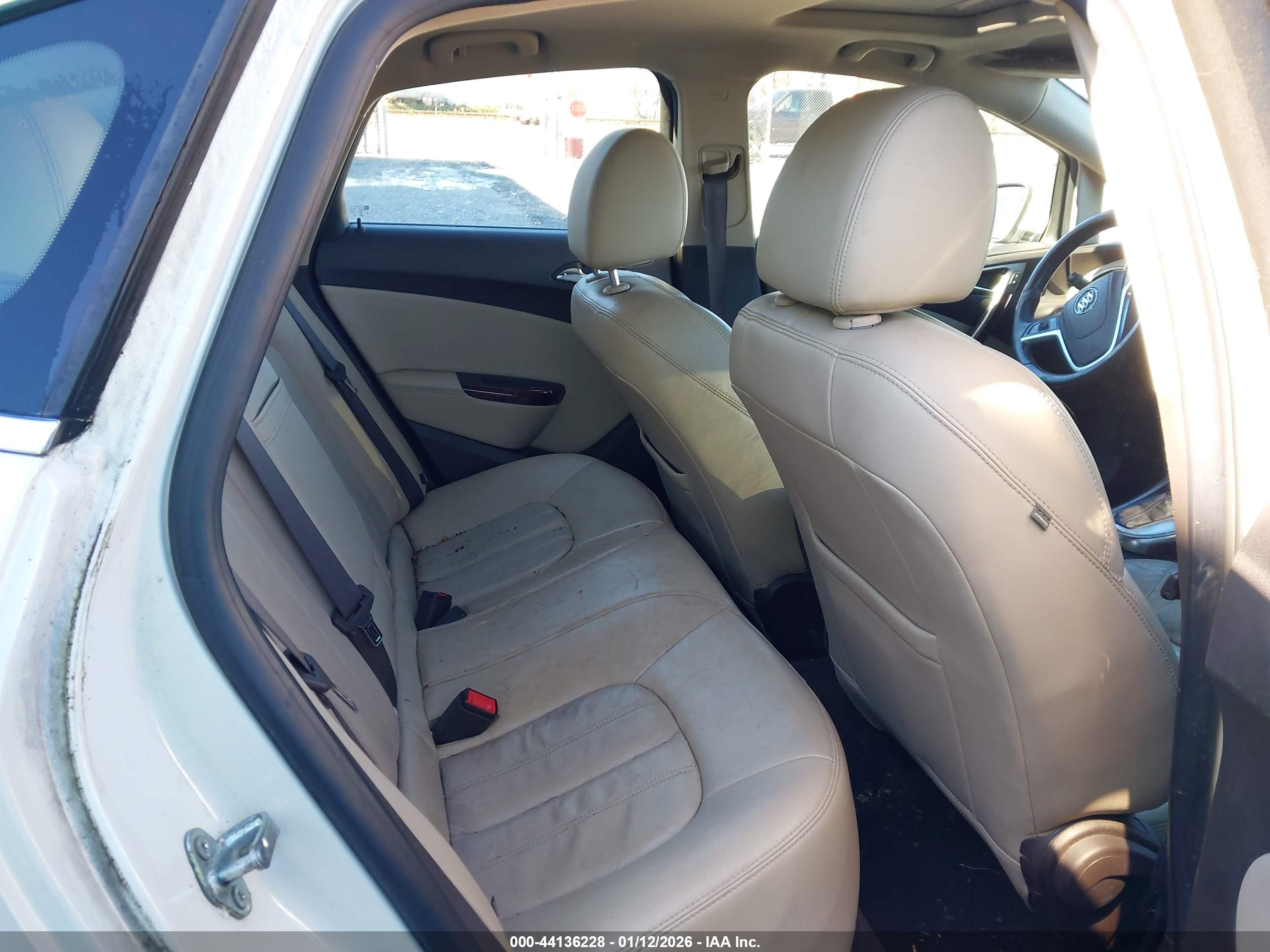 BUICK VERANO image 8