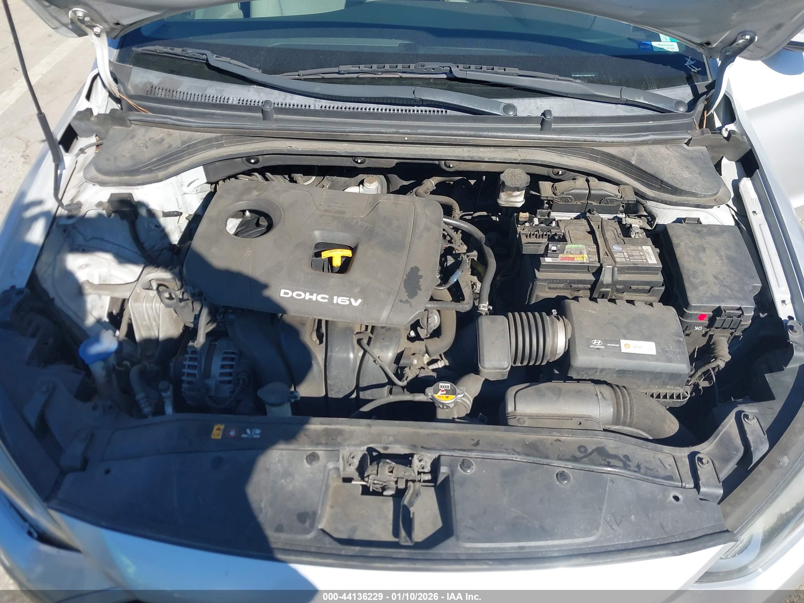 HYUNDAI ELANTRA image 10