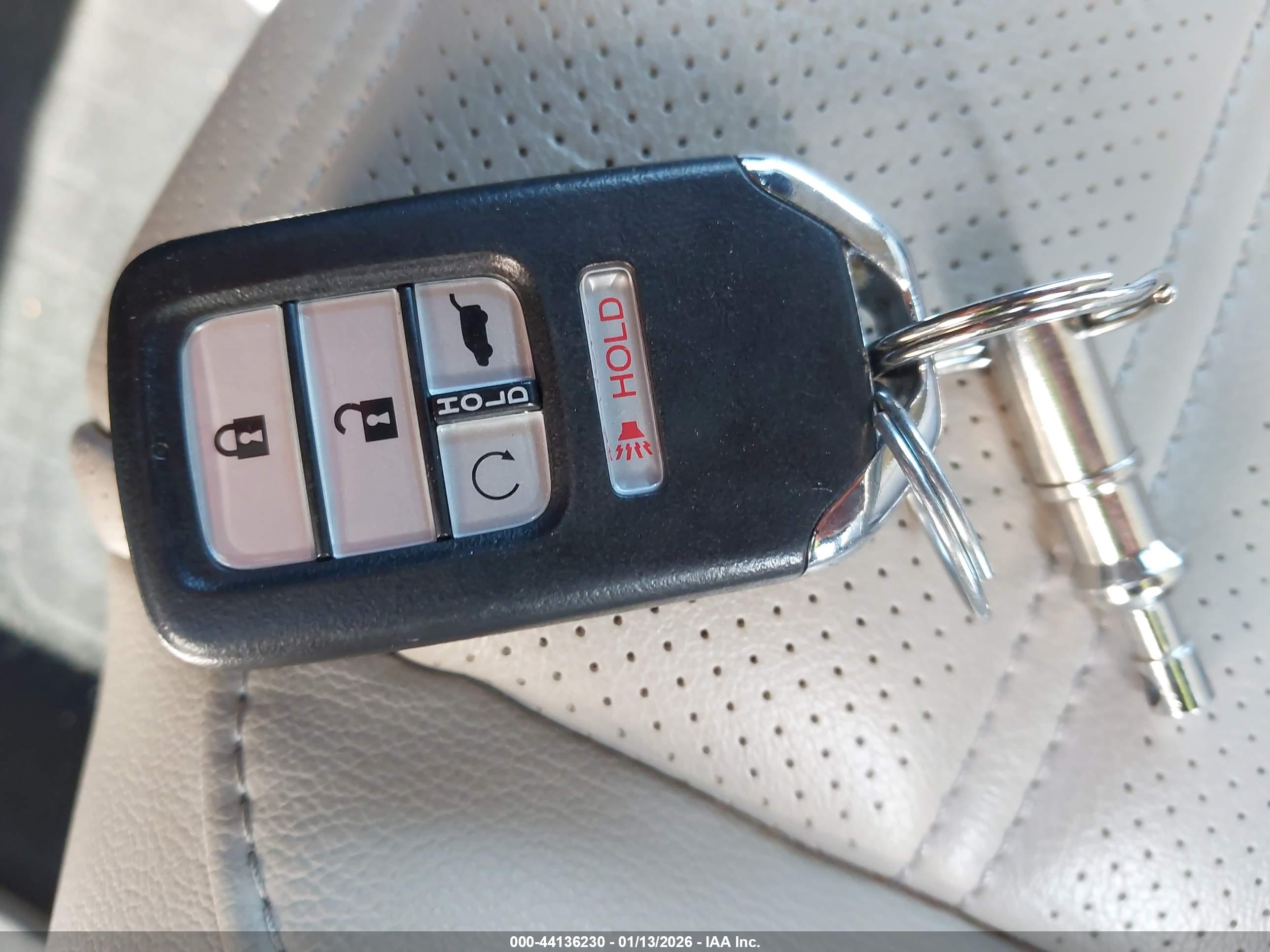 HONDA CR-V image 11