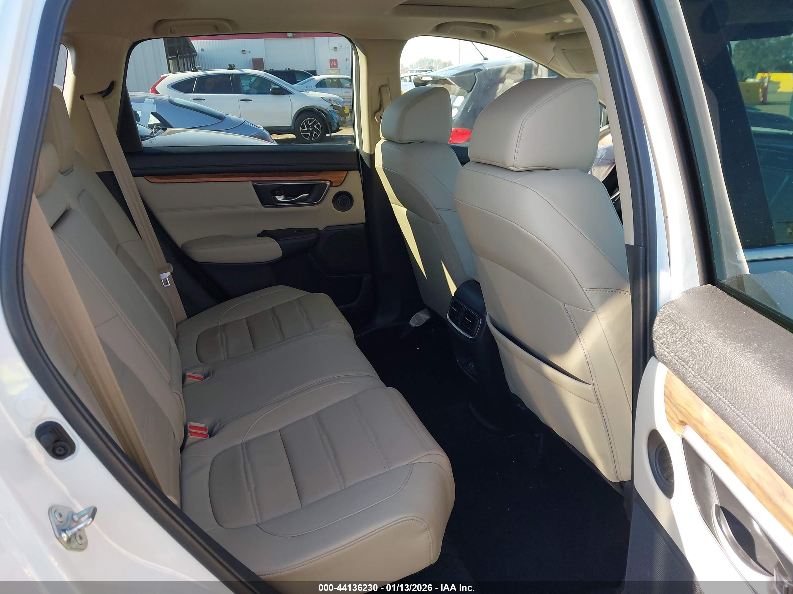 HONDA CR-V image 8