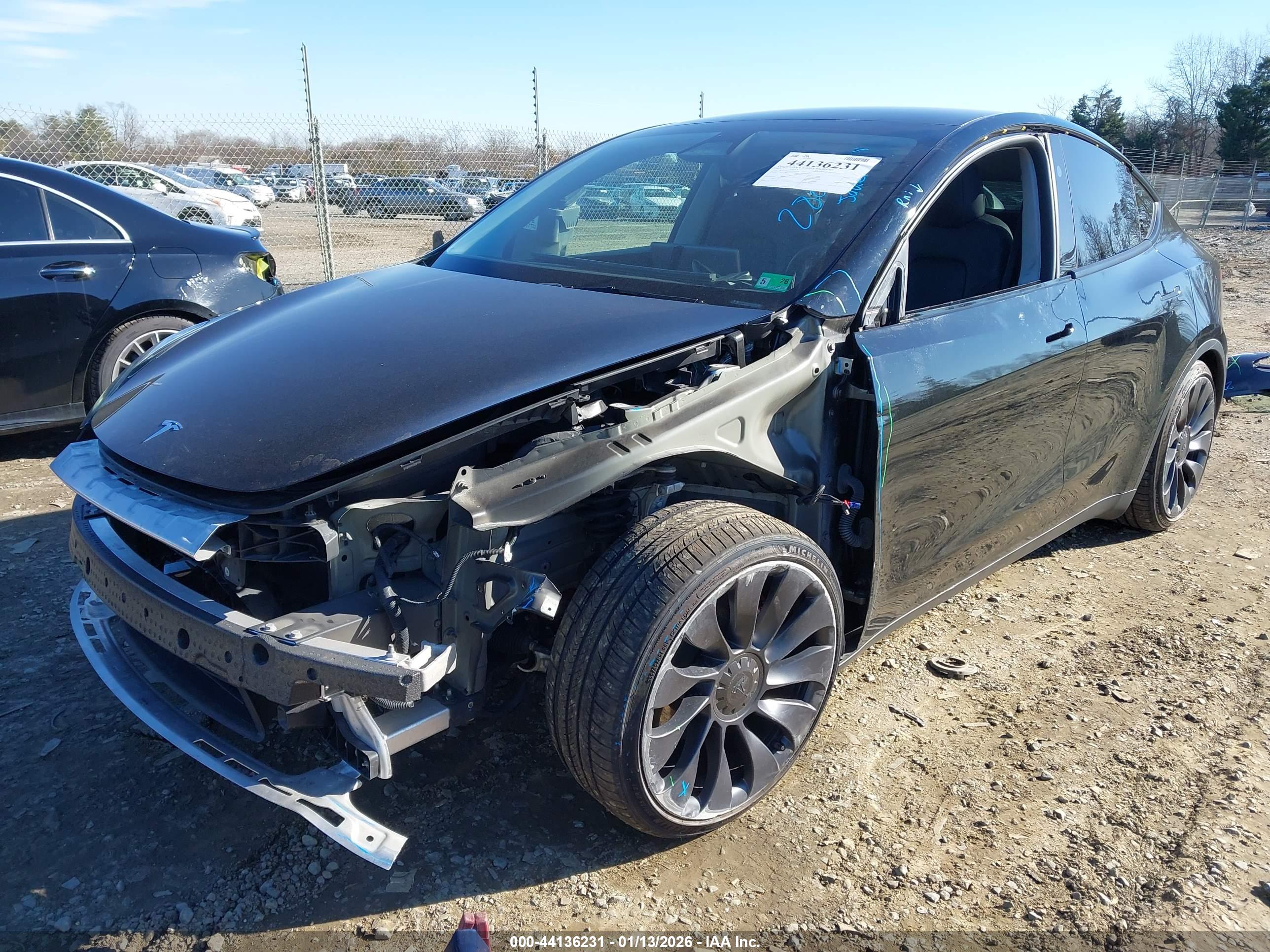 TESLA MODEL image 2
