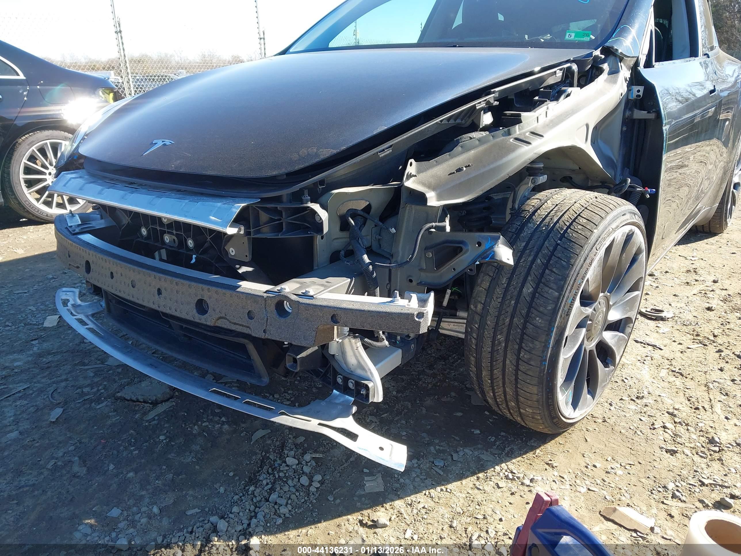 TESLA MODEL image 6