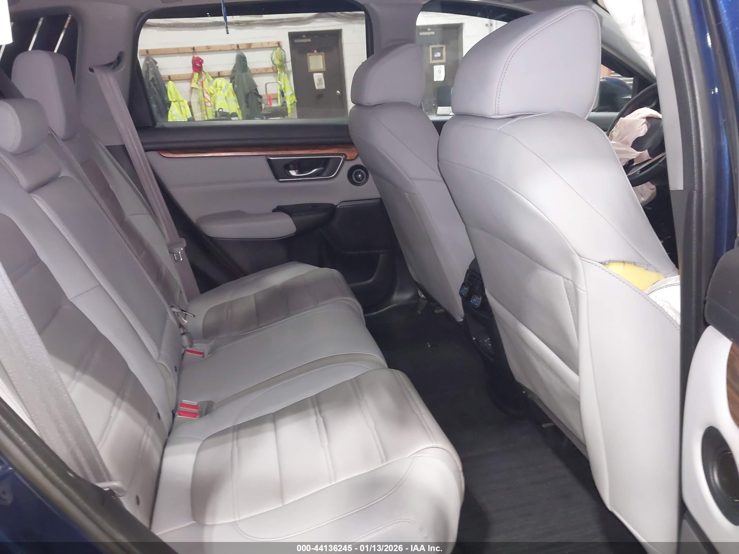 HONDA CR-V image 8