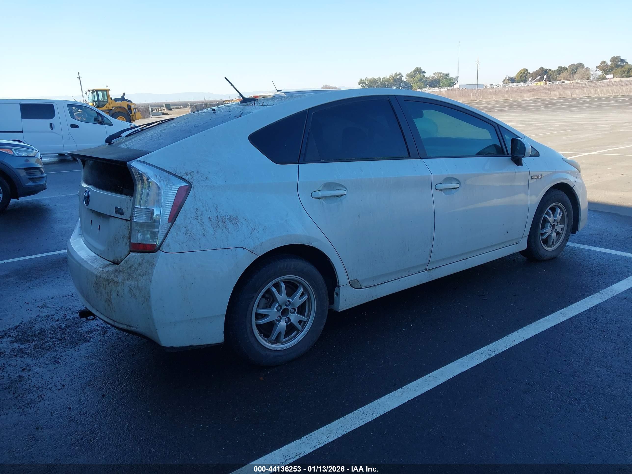 TOYOTA PRIUS image 4