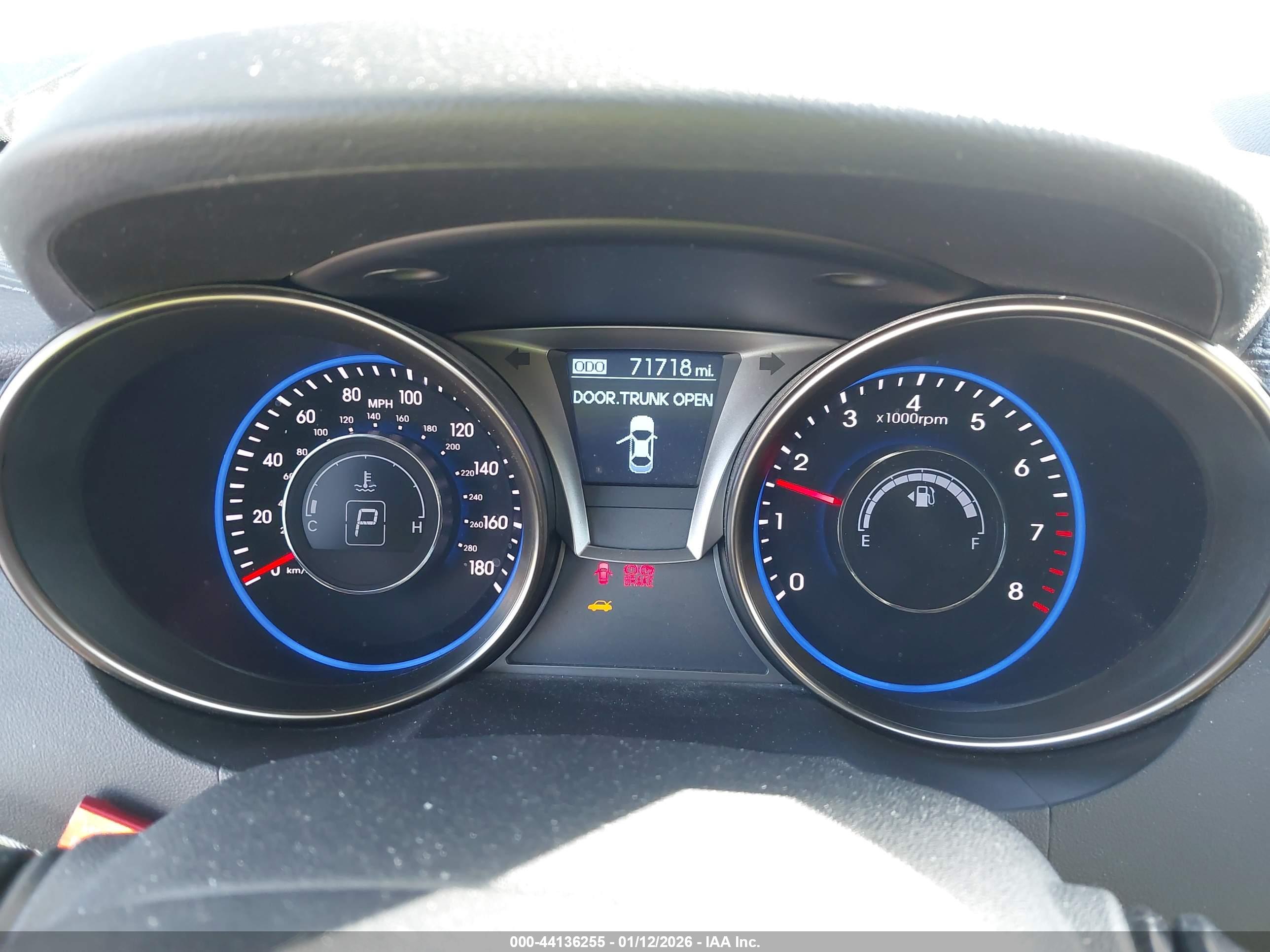 HYUNDAI GENESIS image 7