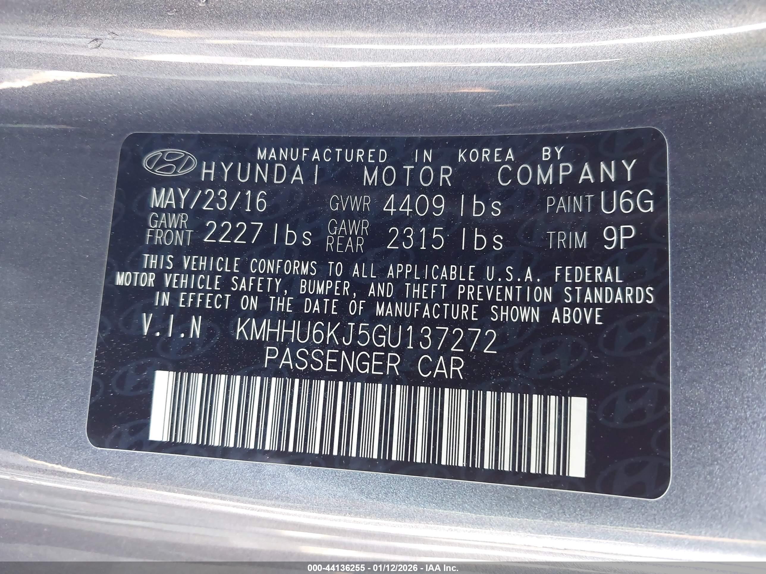 HYUNDAI GENESIS image 9