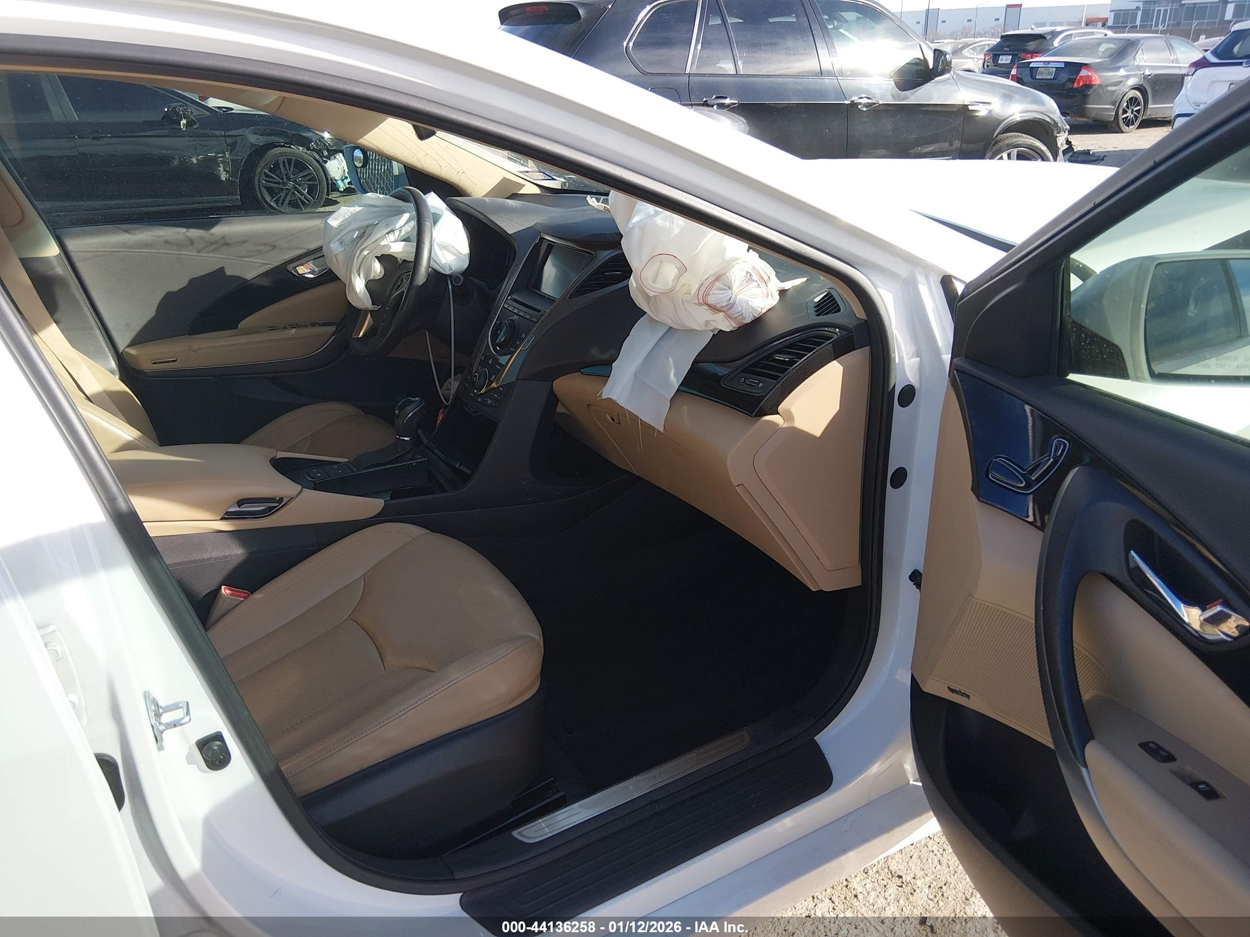 HYUNDAI AZERA image 5