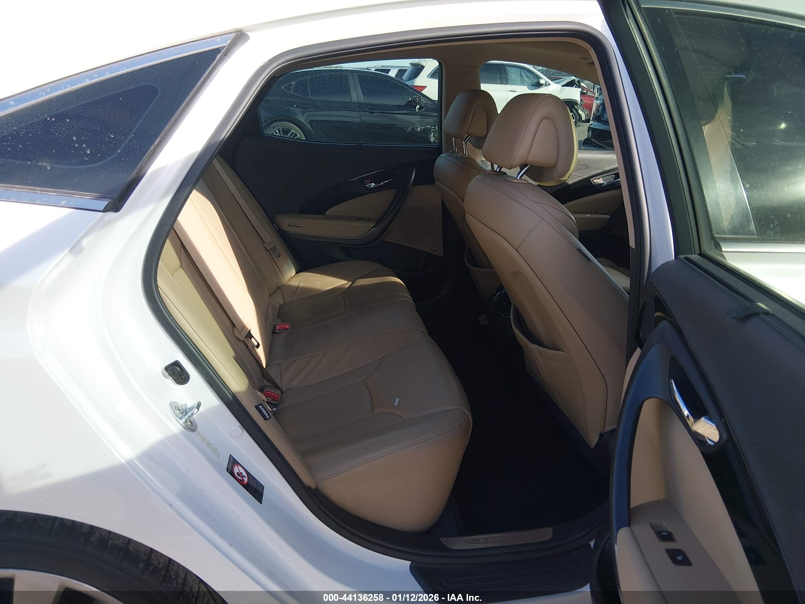 HYUNDAI AZERA image 8