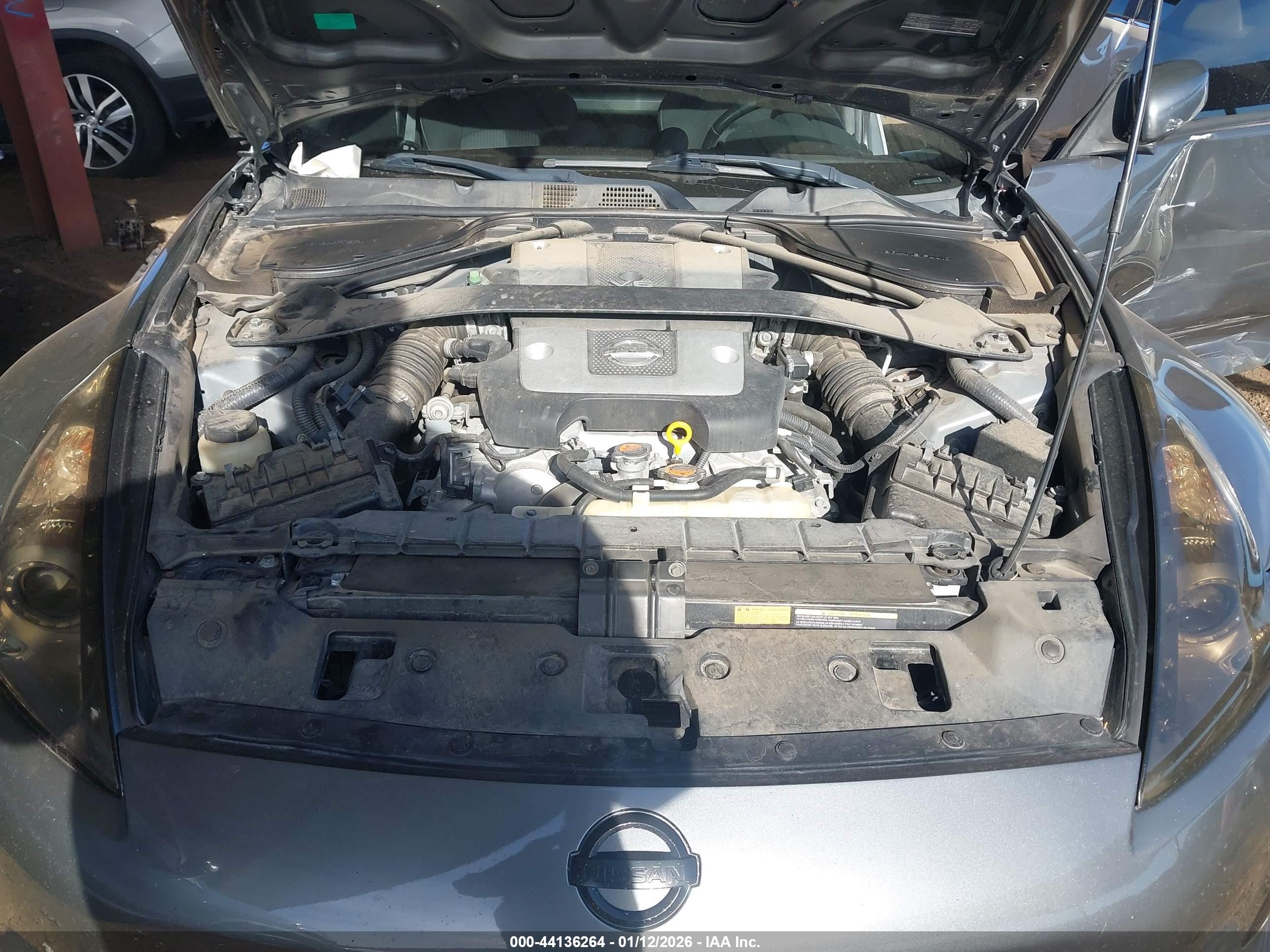 NISSAN 370Z image 10