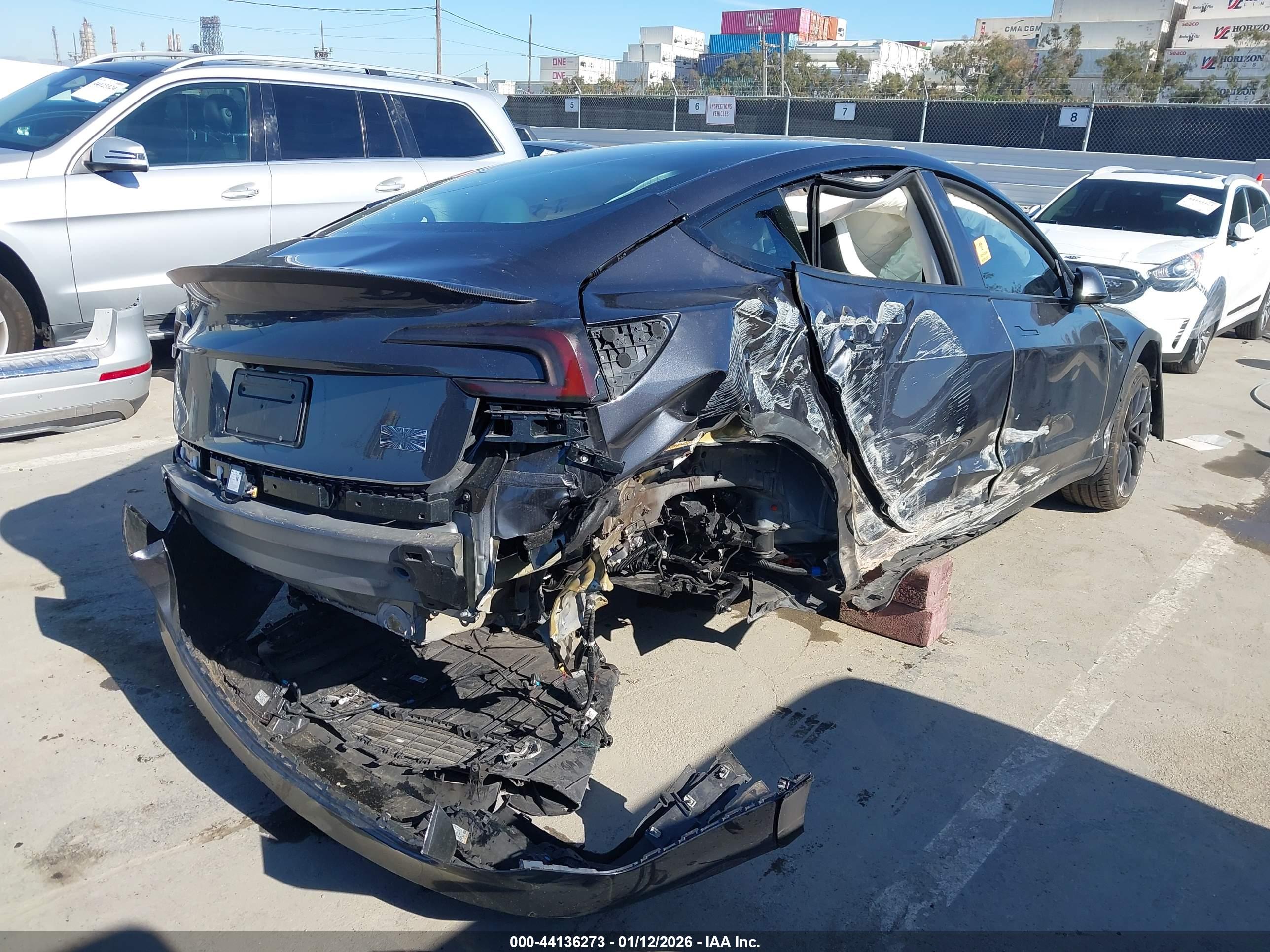 TESLA MODEL image 6