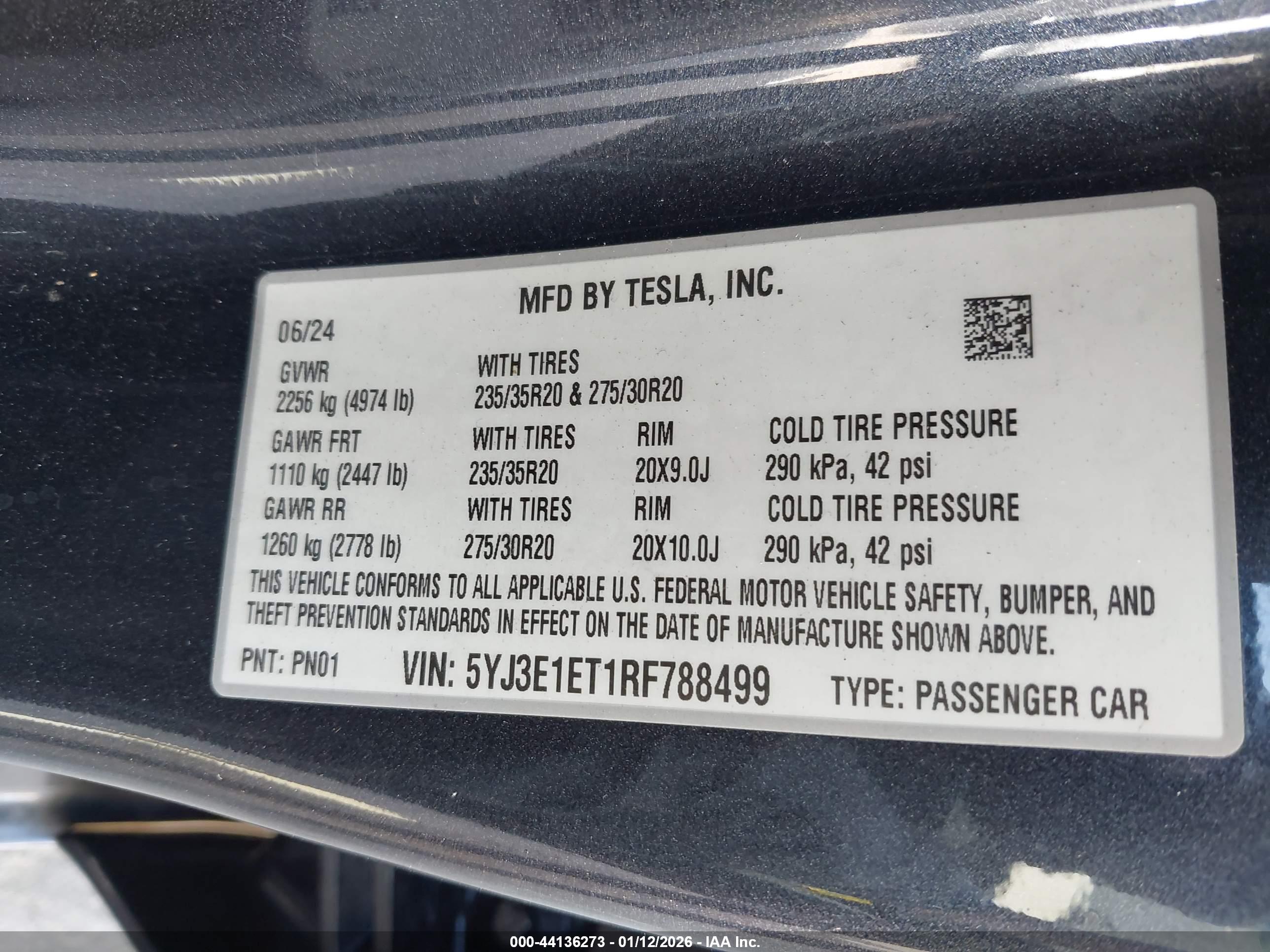 TESLA MODEL image 9