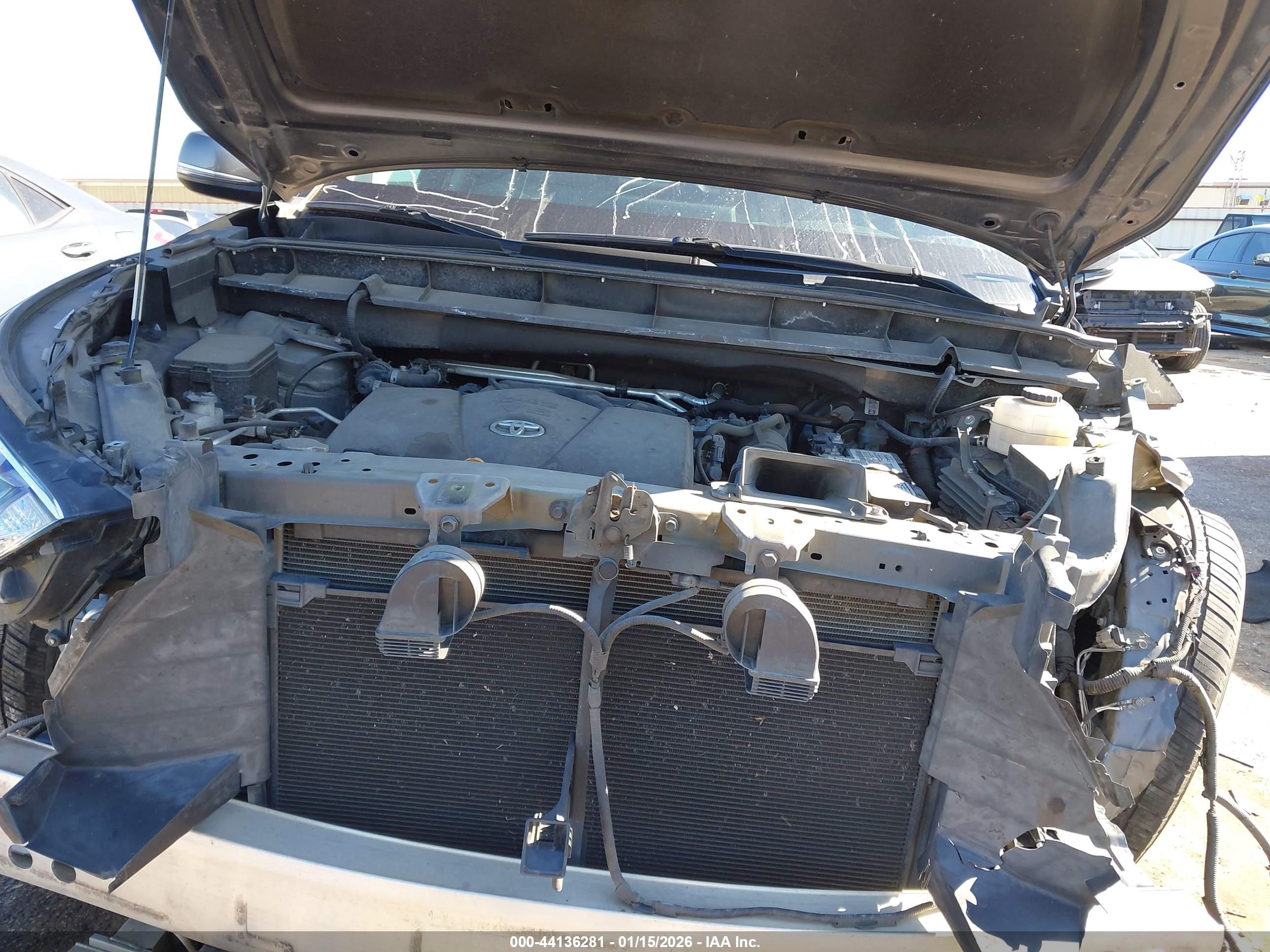 TOYOTA HIGHLANDER image 10