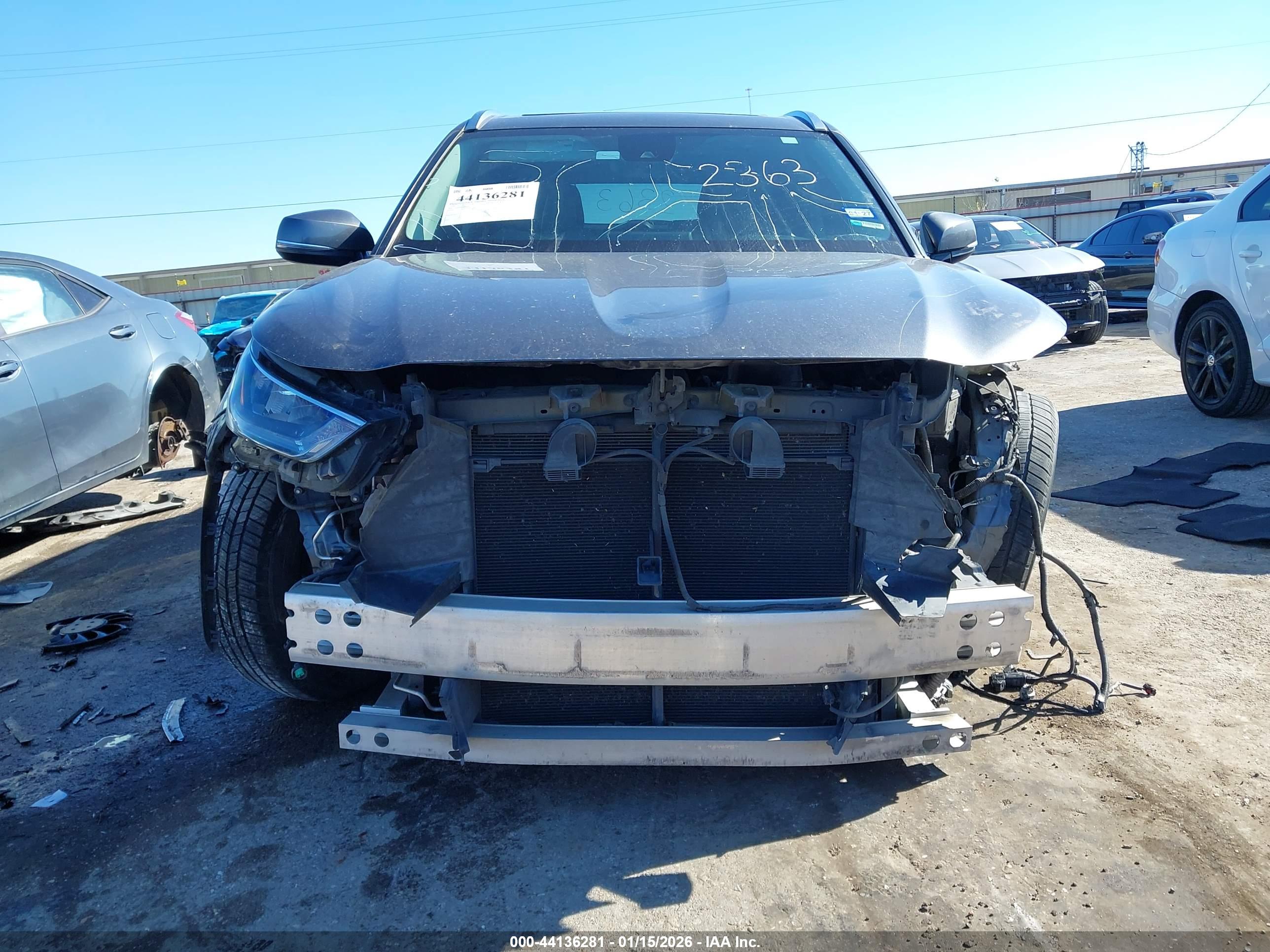 TOYOTA HIGHLANDER image 6