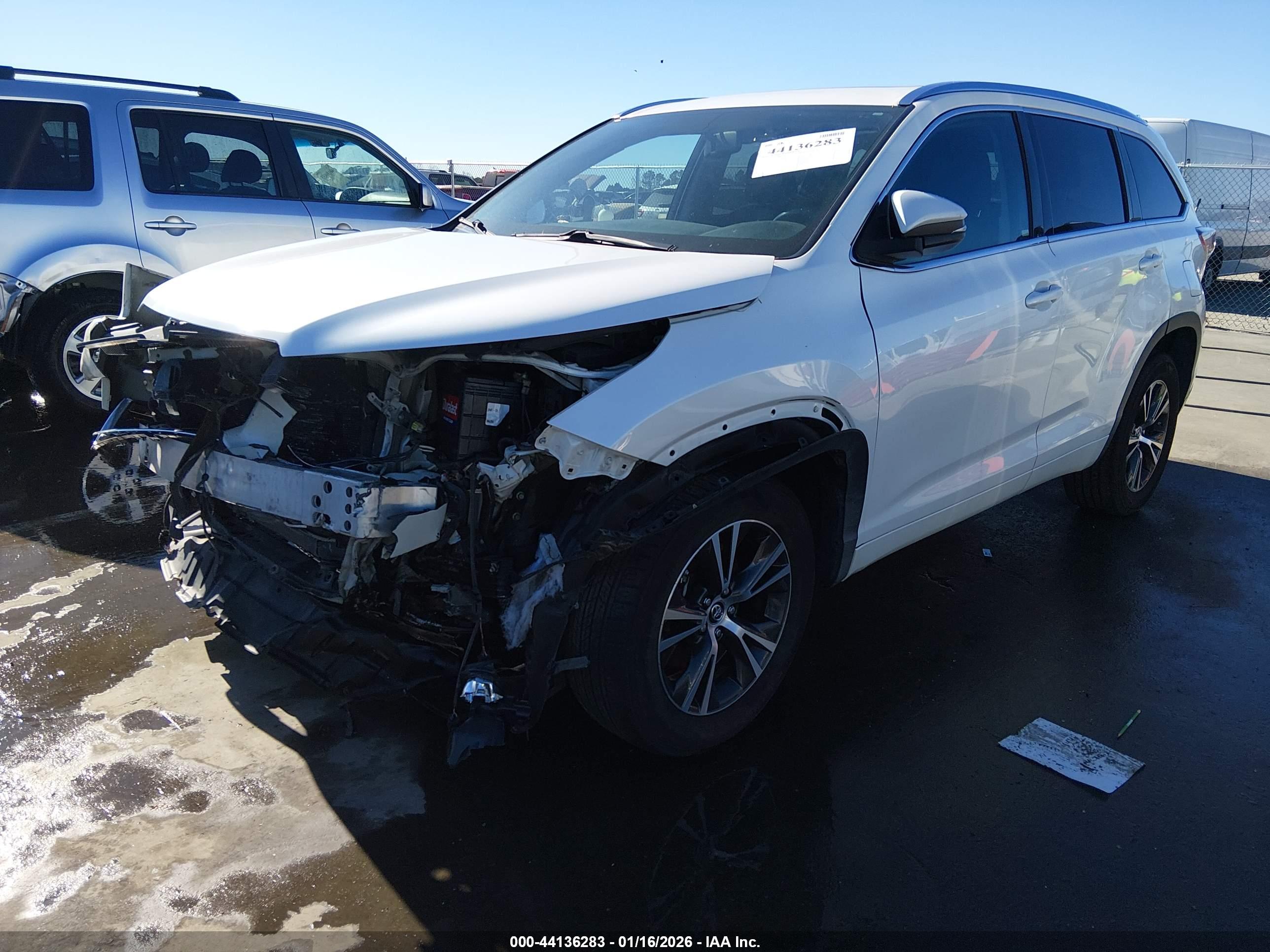 TOYOTA HIGHLANDER image 2