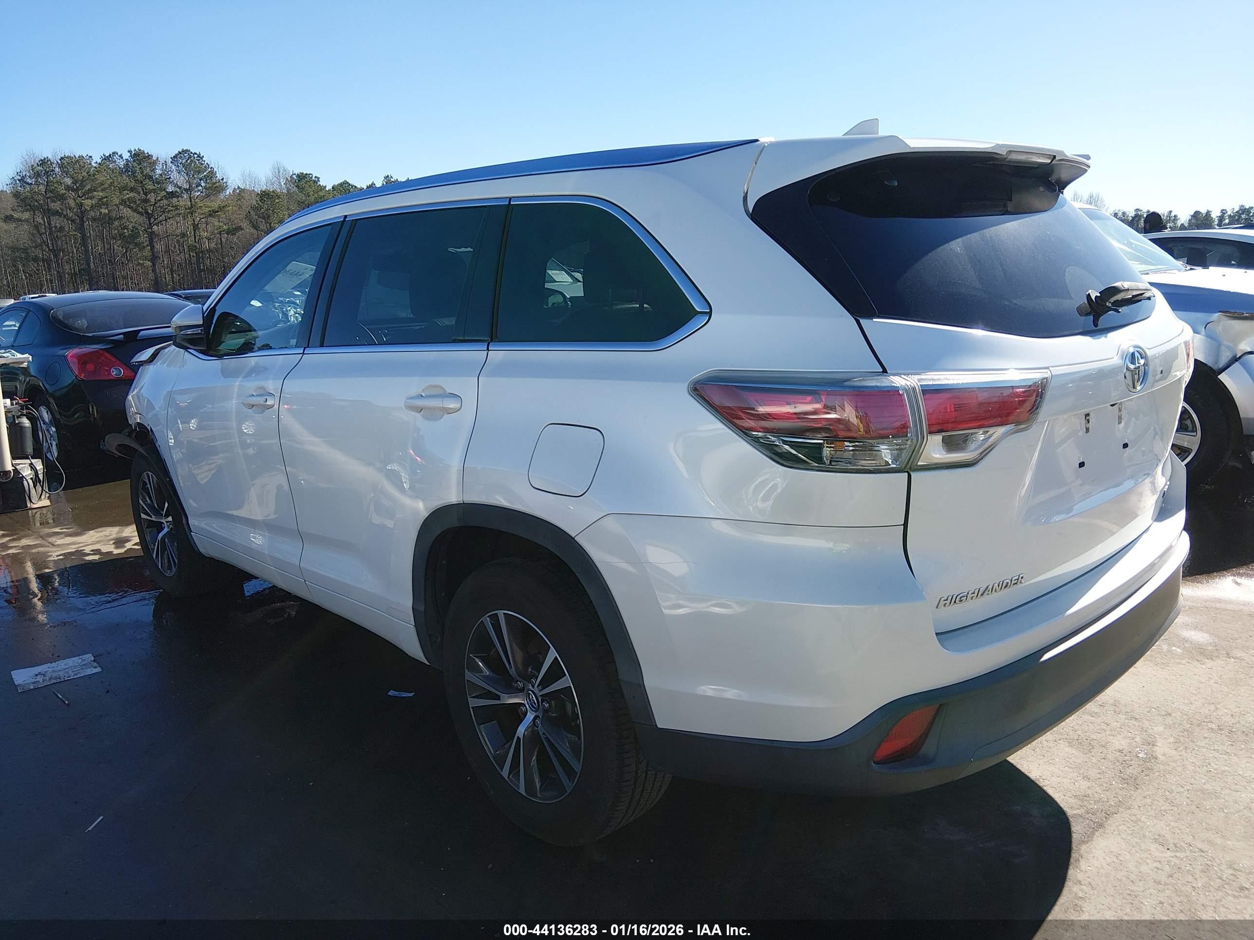 TOYOTA HIGHLANDER image 3