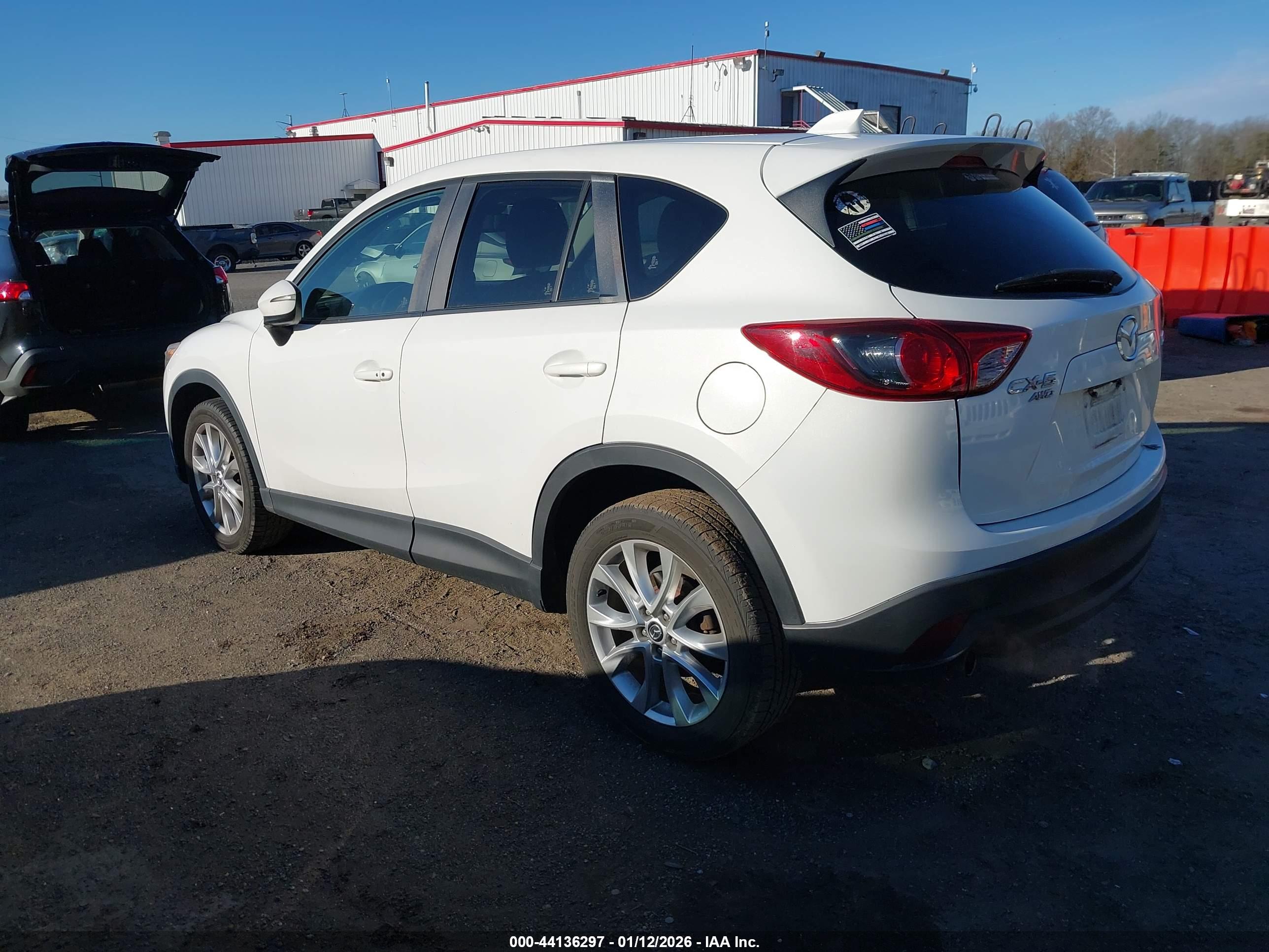 MAZDA CX-5 image 3