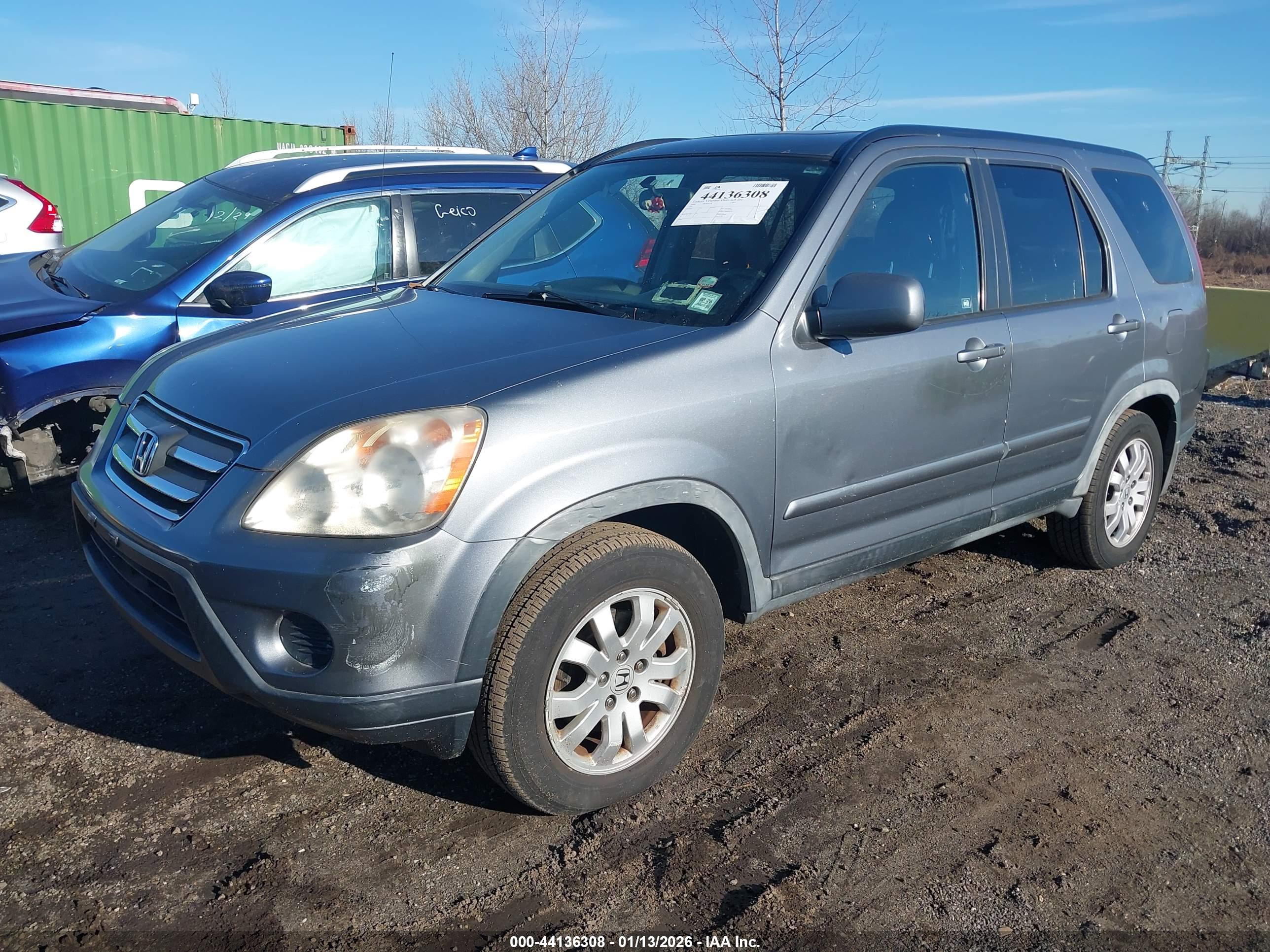 HONDA CR-V image 2