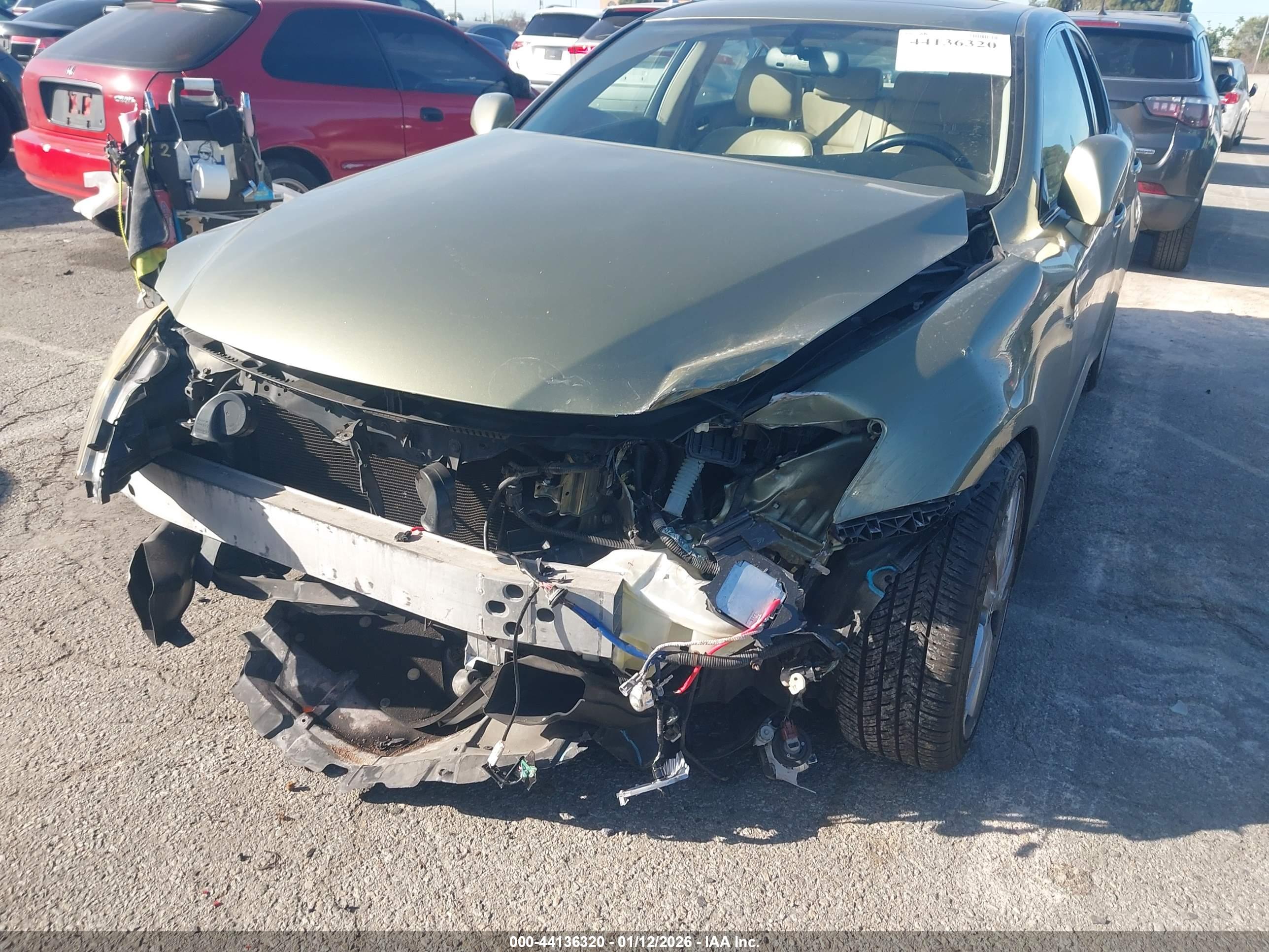 LEXUS IS image 6