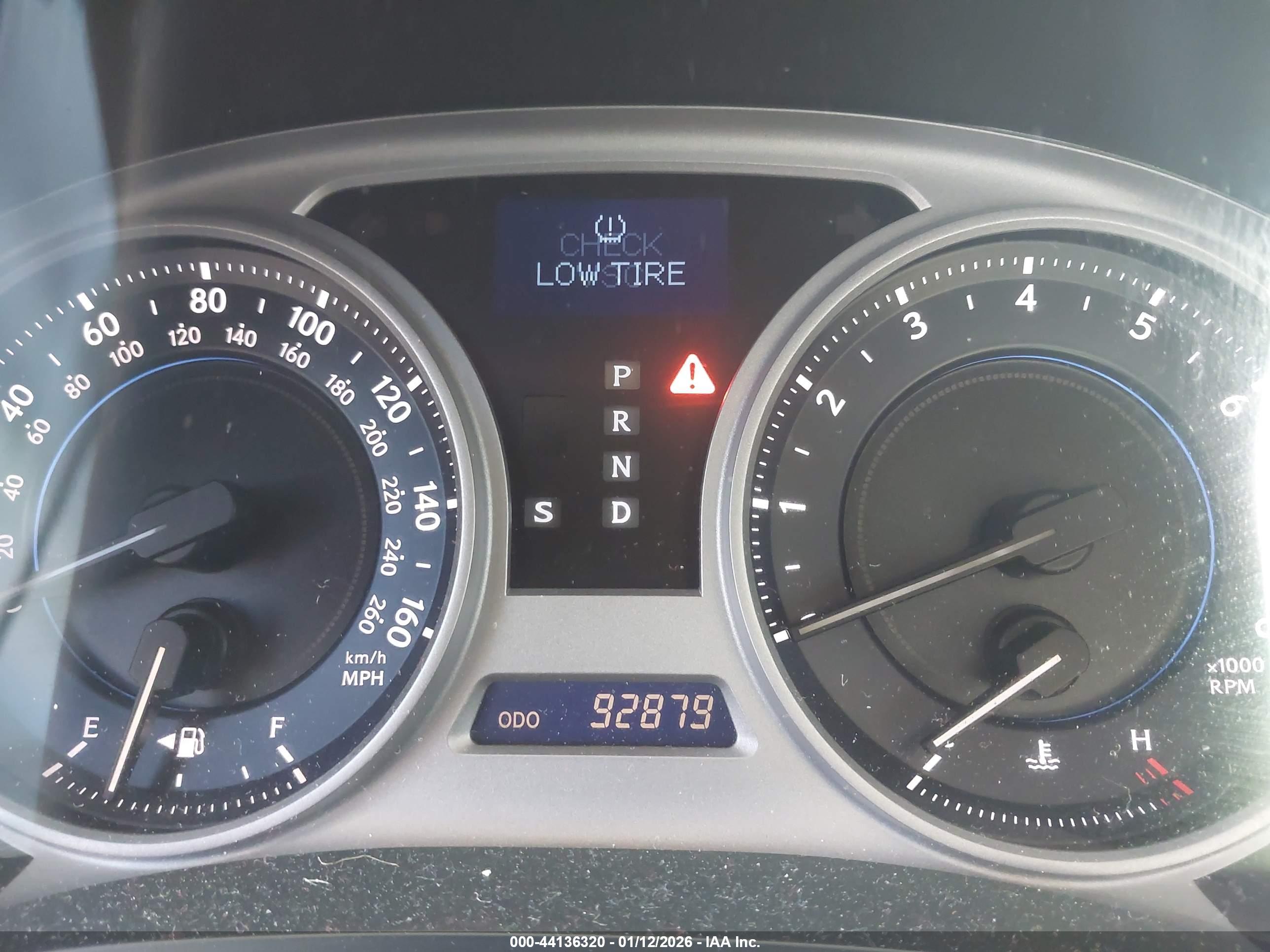 LEXUS IS image 7