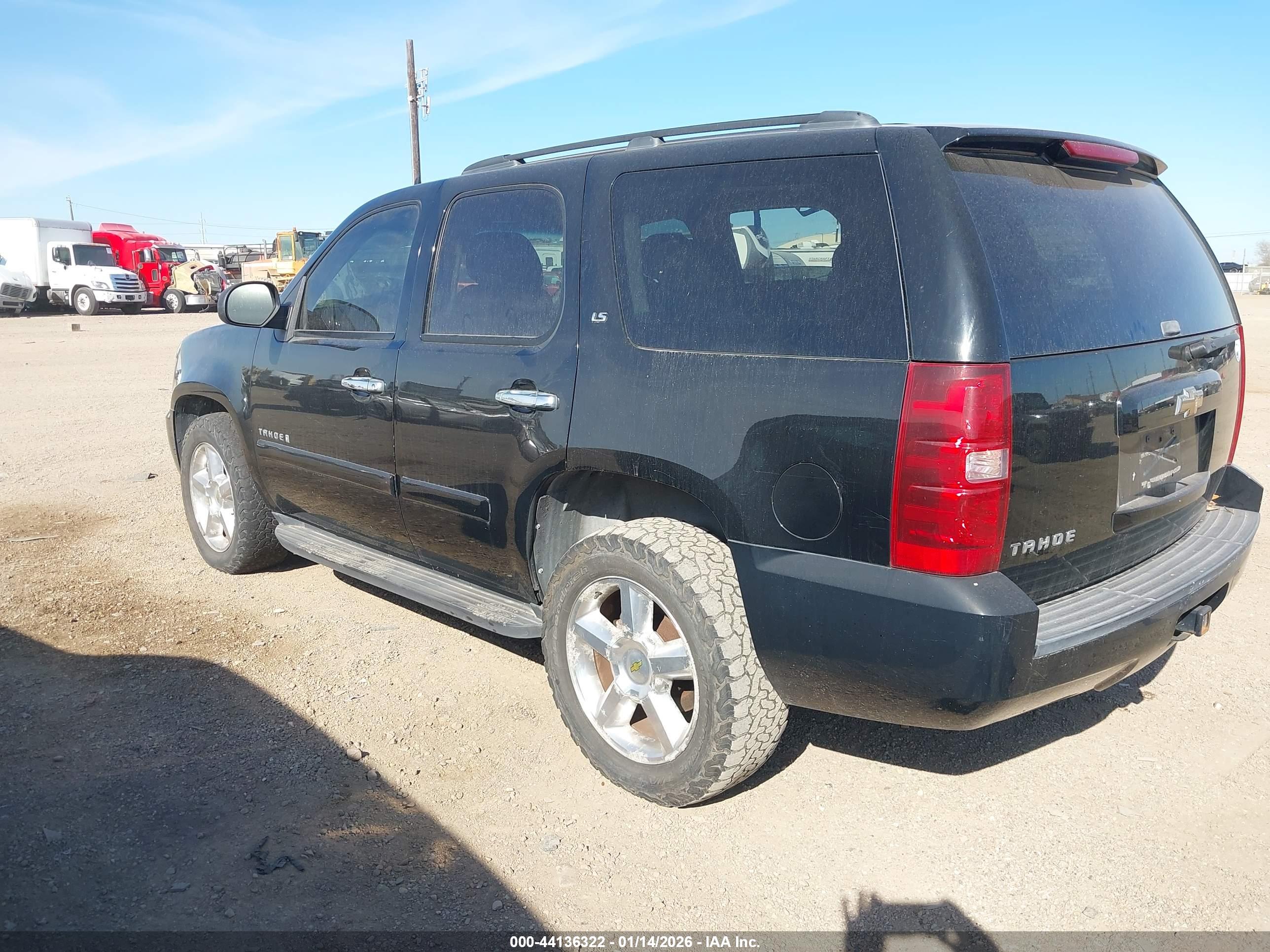 CHEVROLET TAHOE image 3