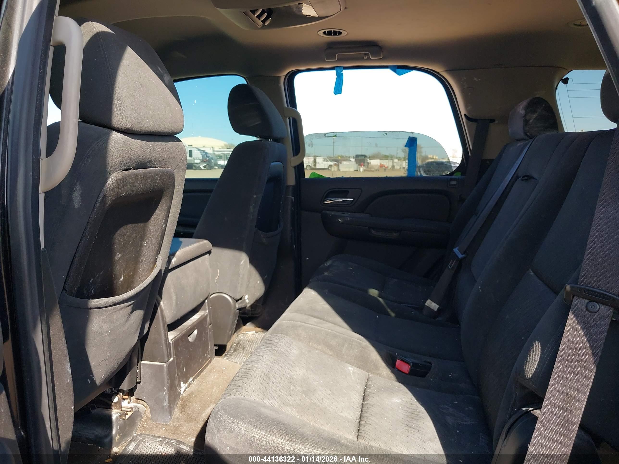 CHEVROLET TAHOE image 8