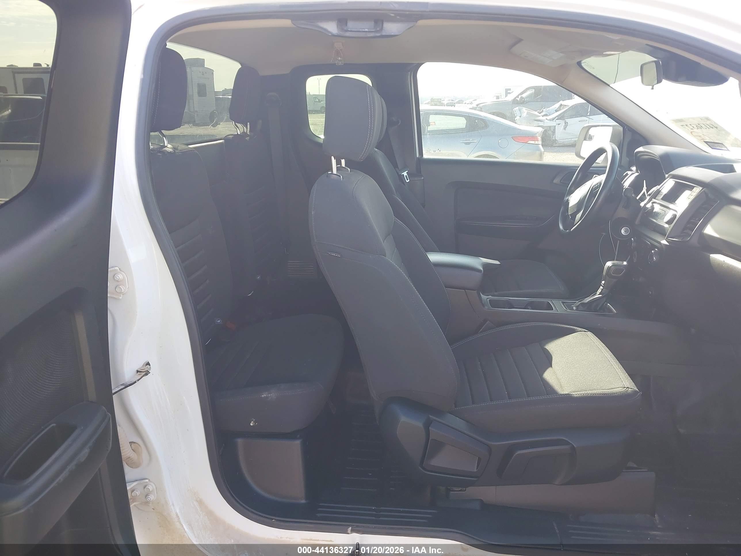 FORD RANGER image 8
