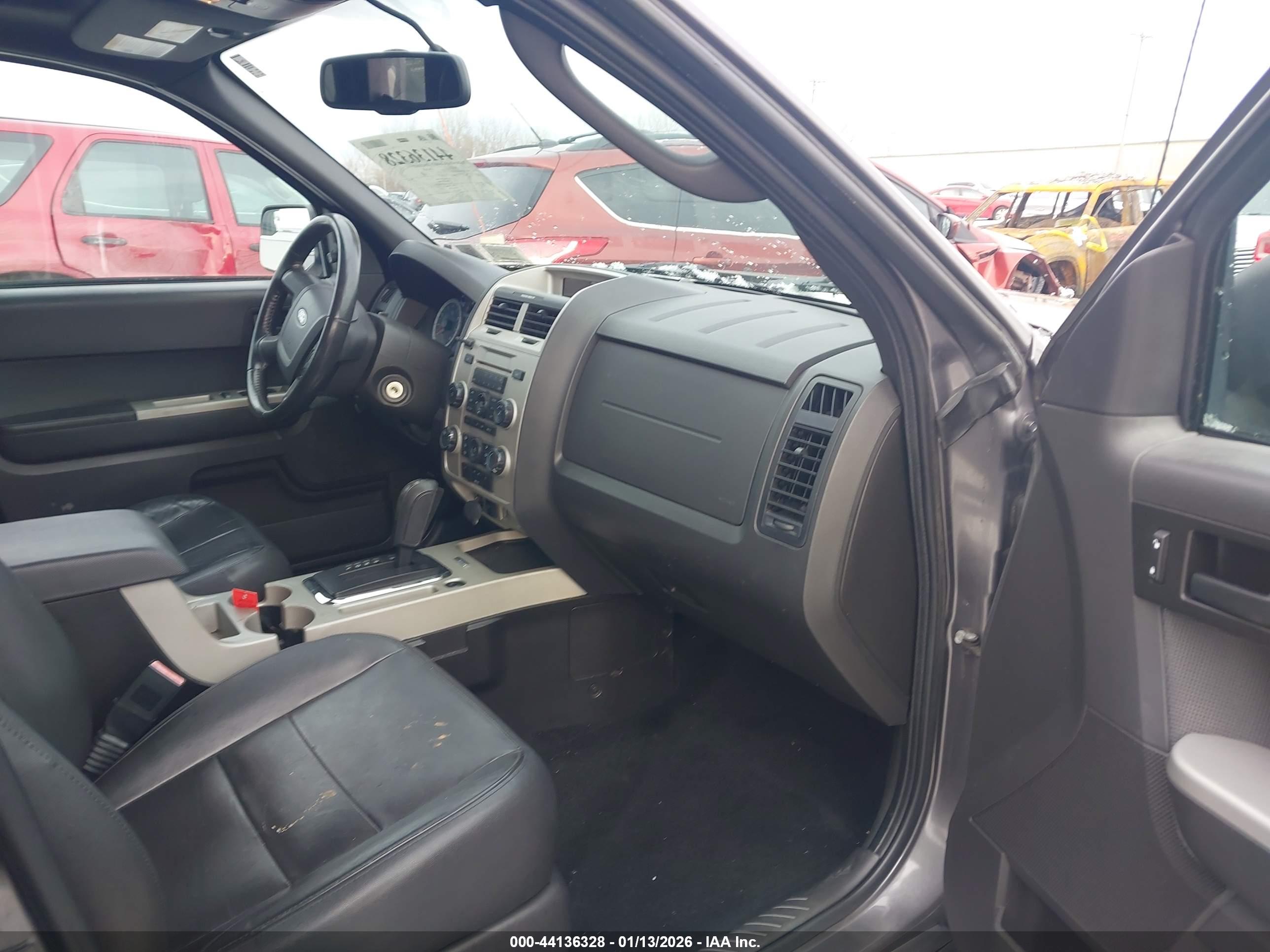 FORD ESCAPE image 5