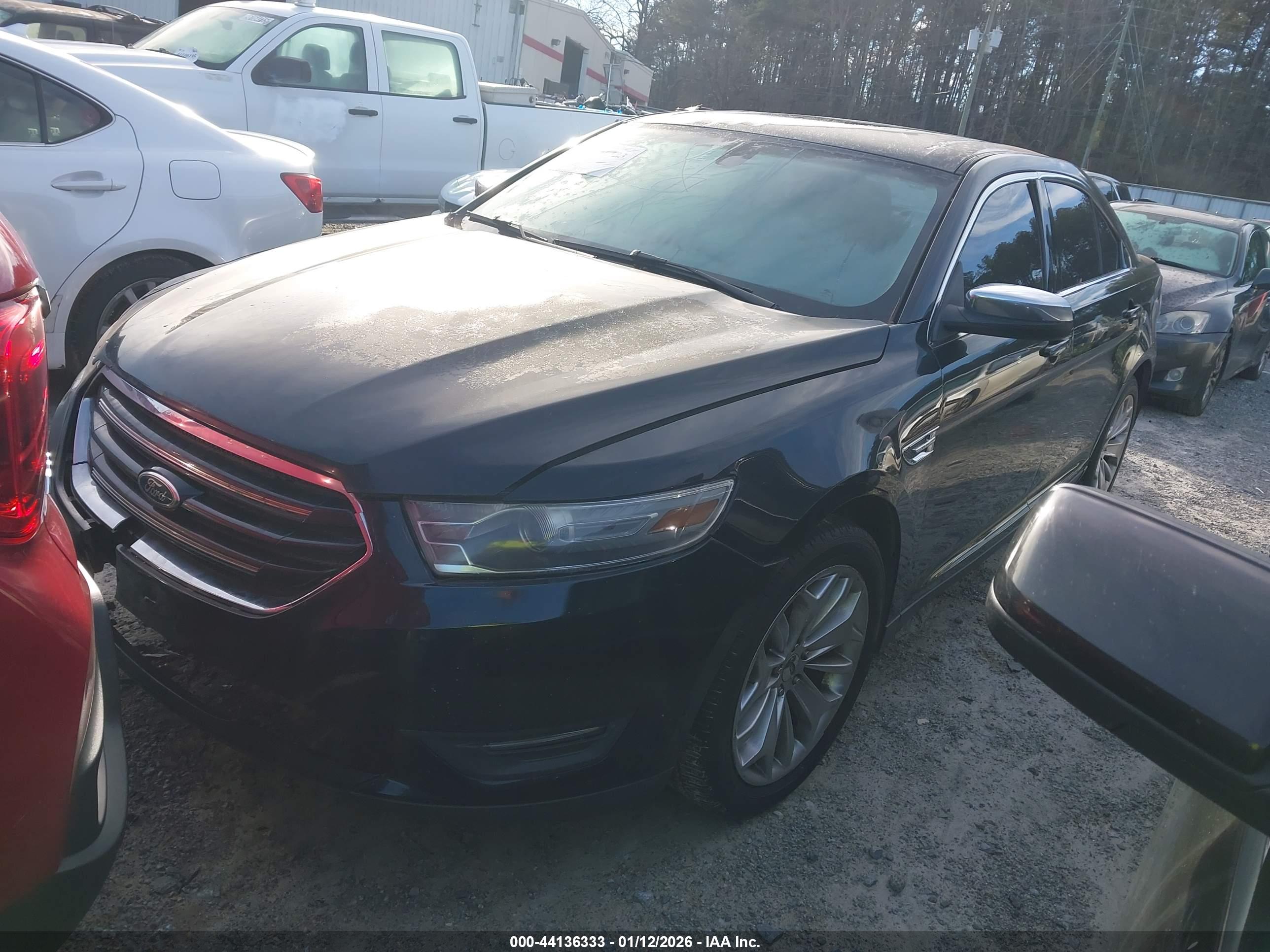FORD TAURUS image 2