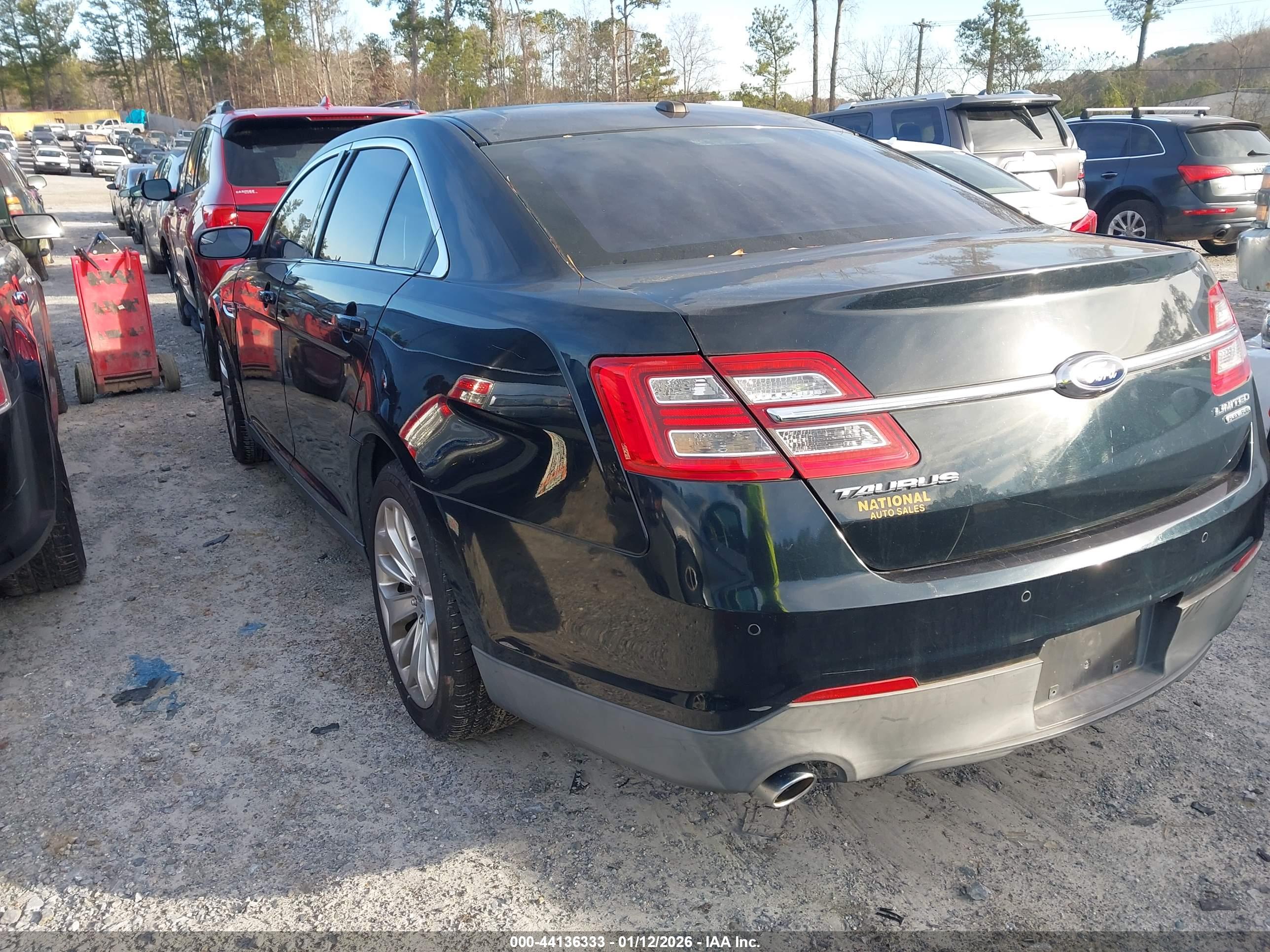 FORD TAURUS image 3