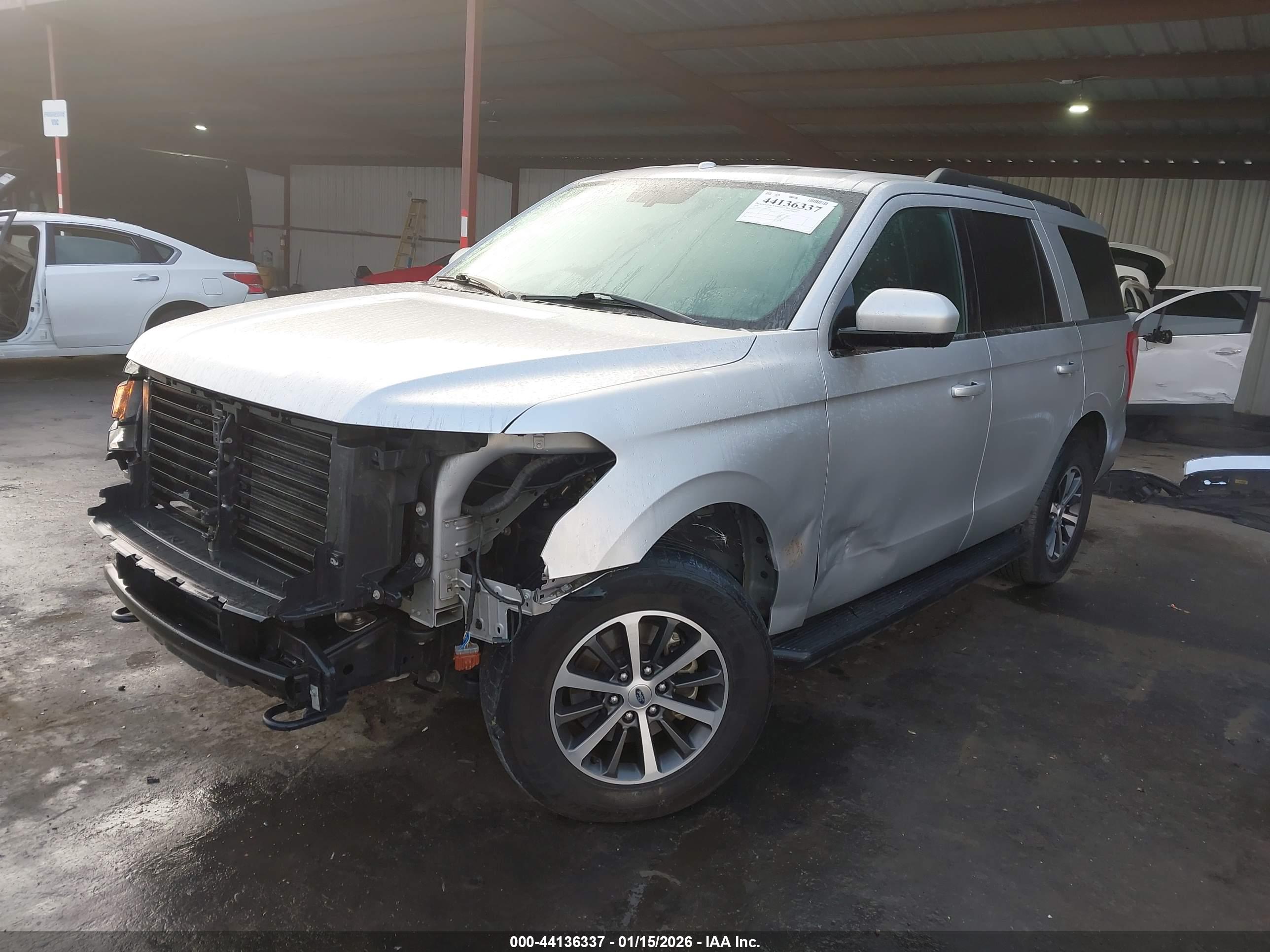 FORD EXPEDITION image 2