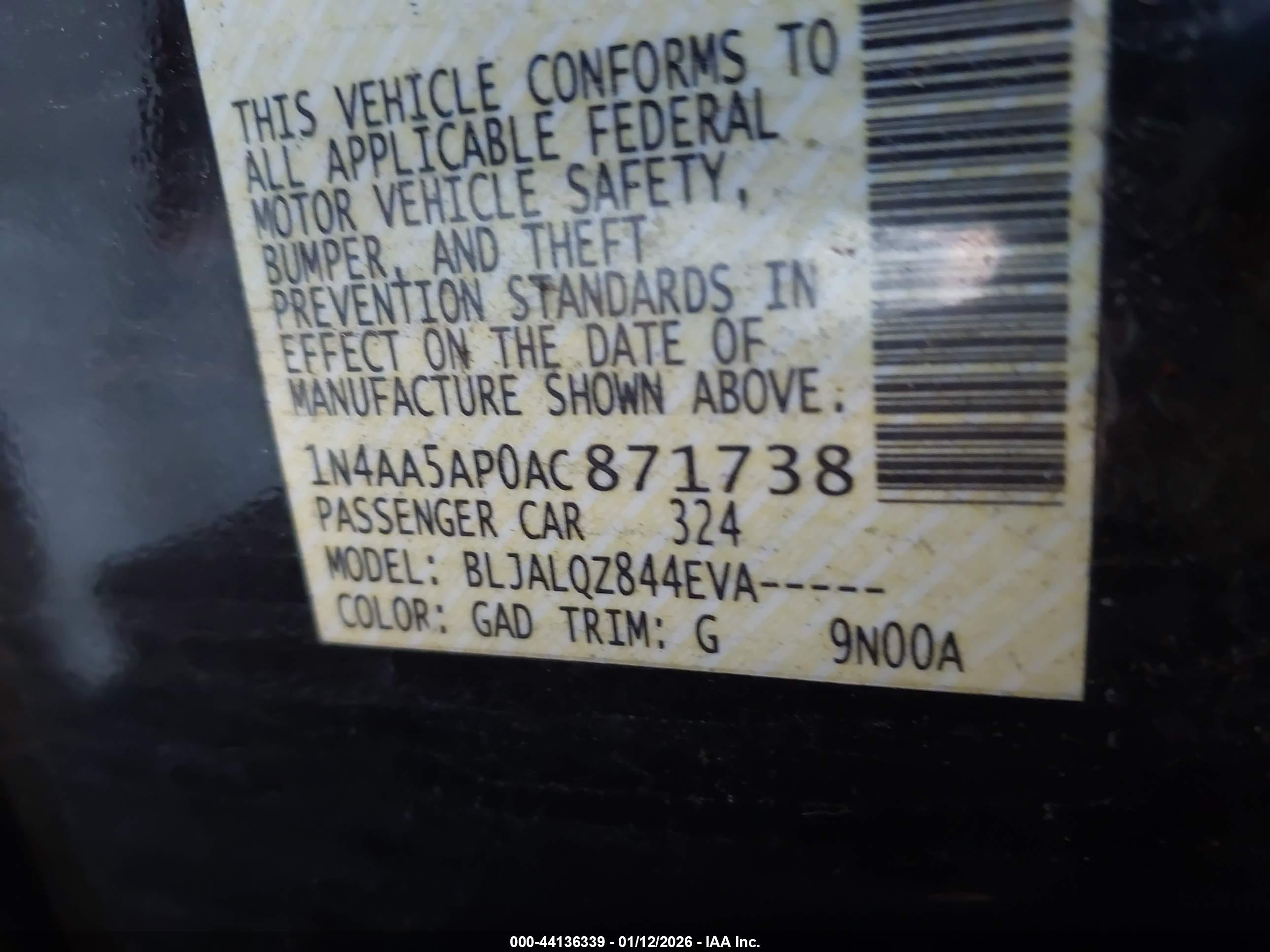 NISSAN MAXIMA image 9