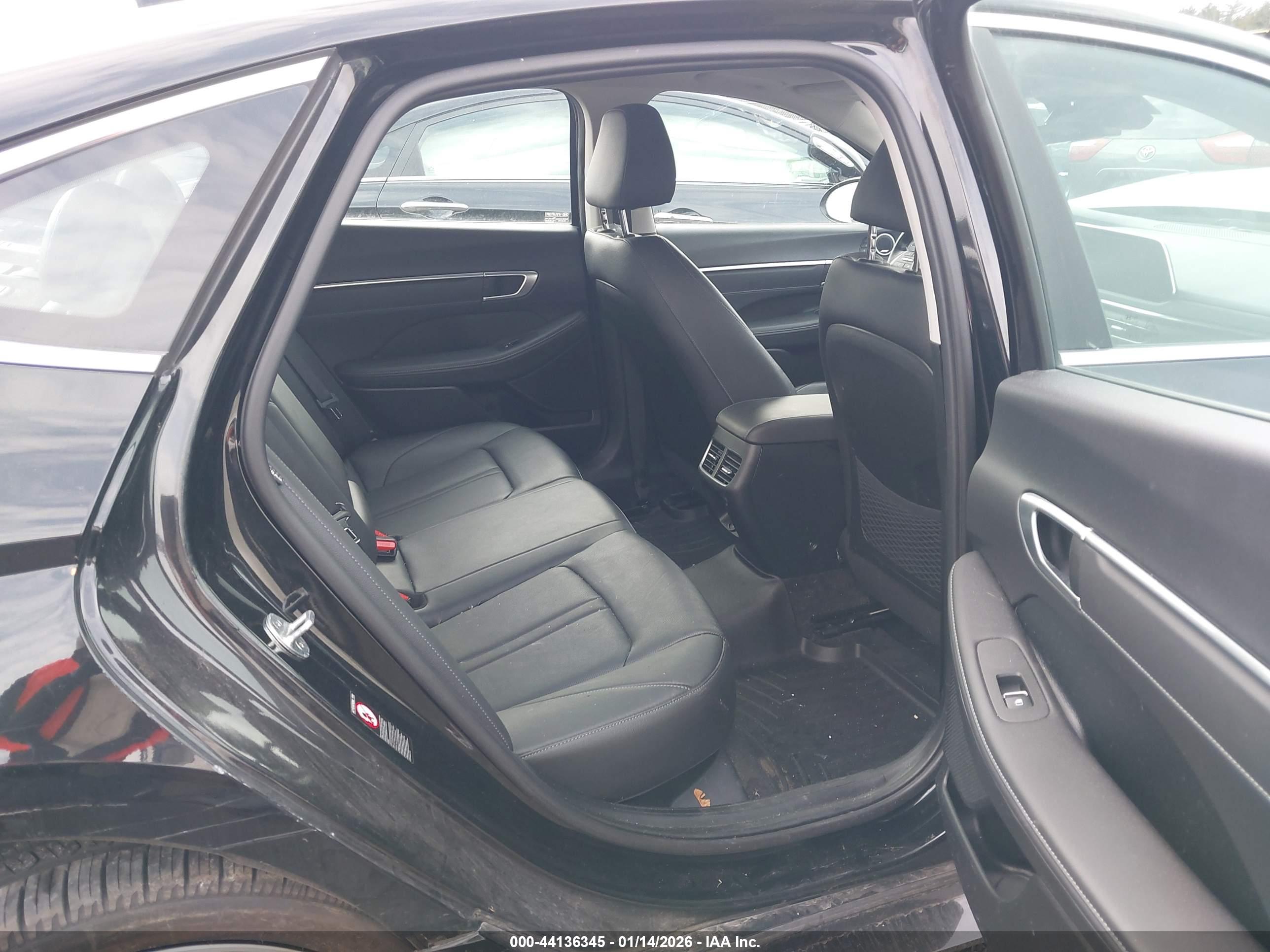 HYUNDAI SONATA image 8