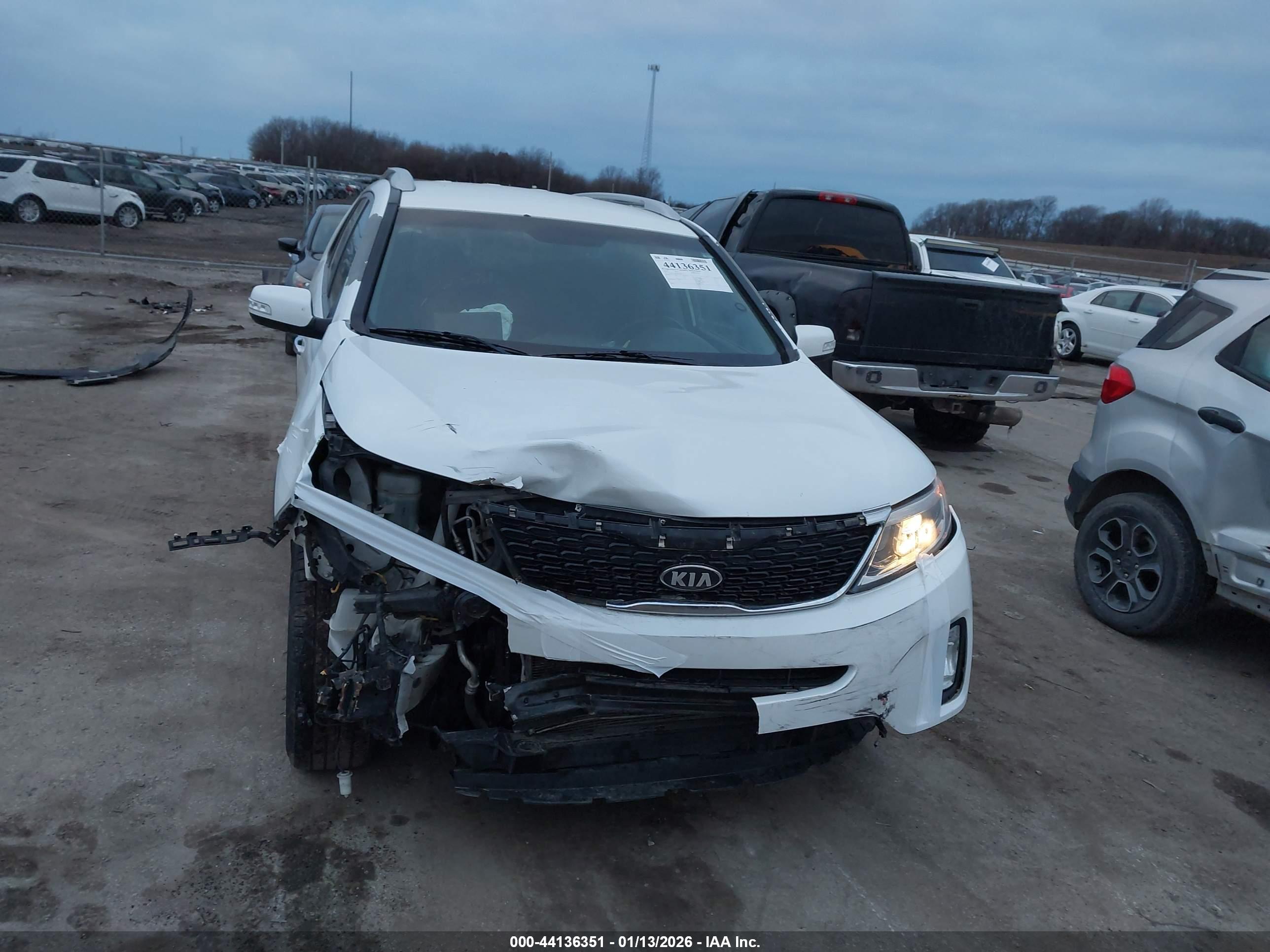 KIA SORENTO image 6