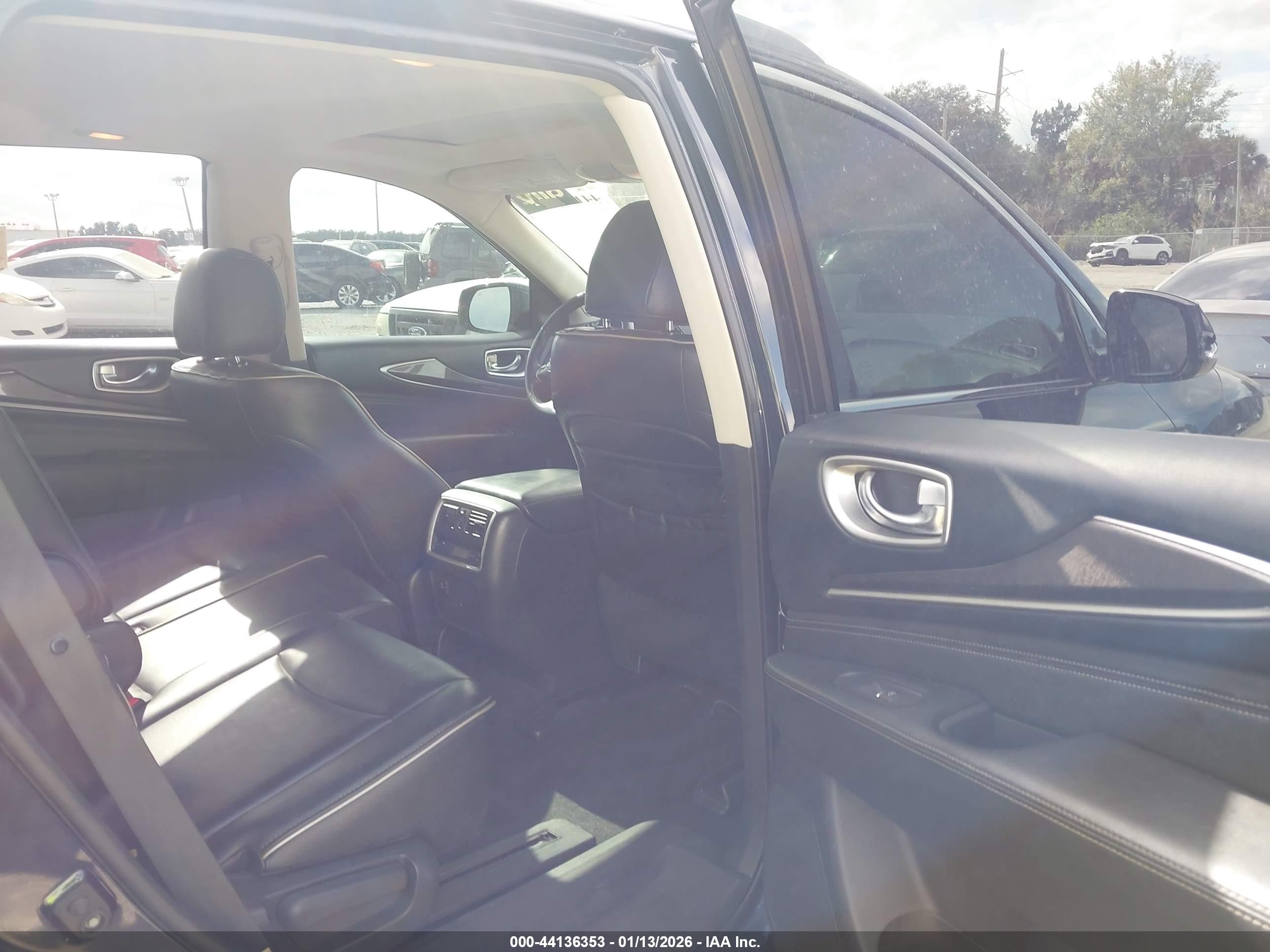 INFINITI QX60 image 8
