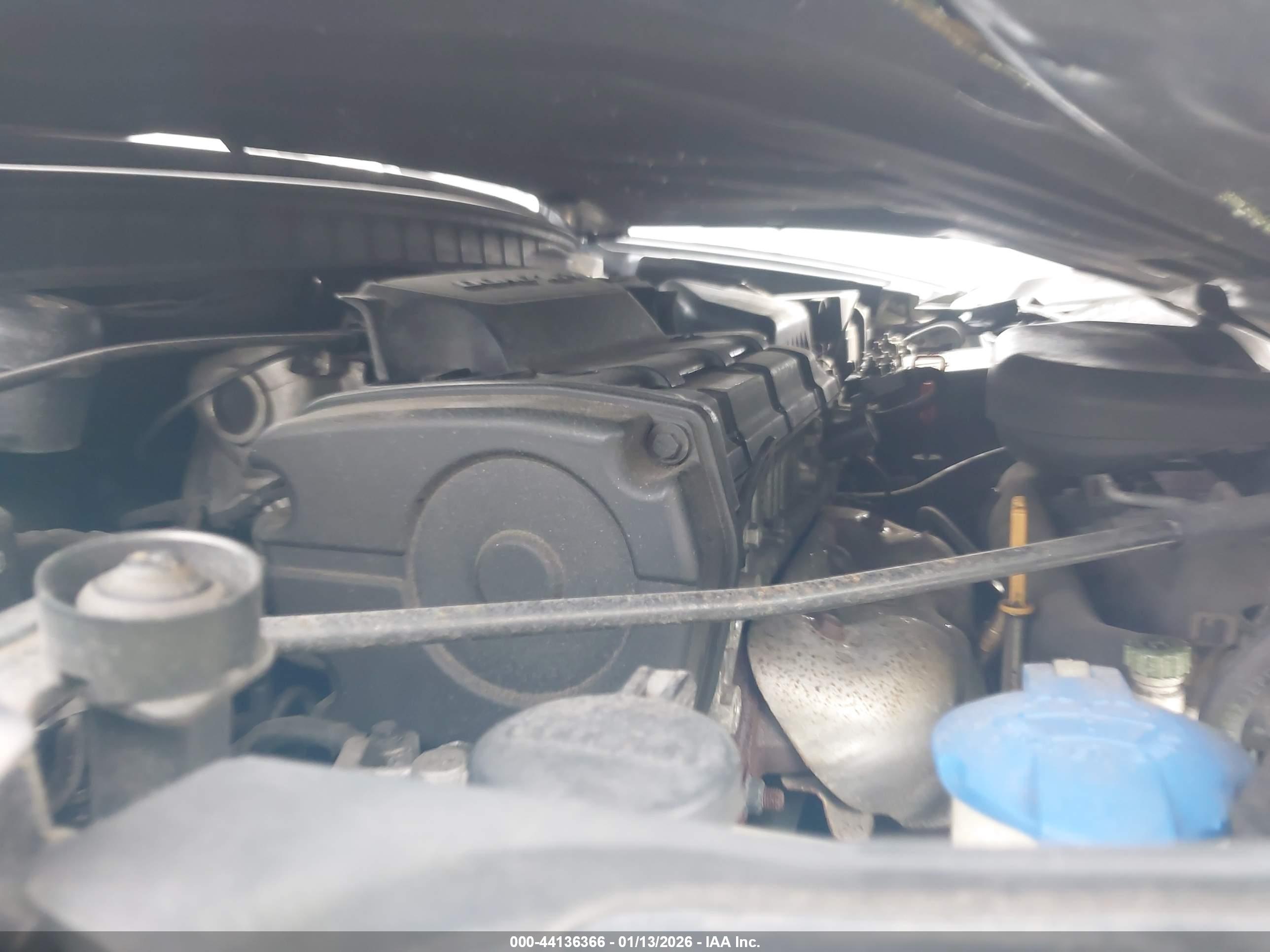HYUNDAI ELANTRA image 10