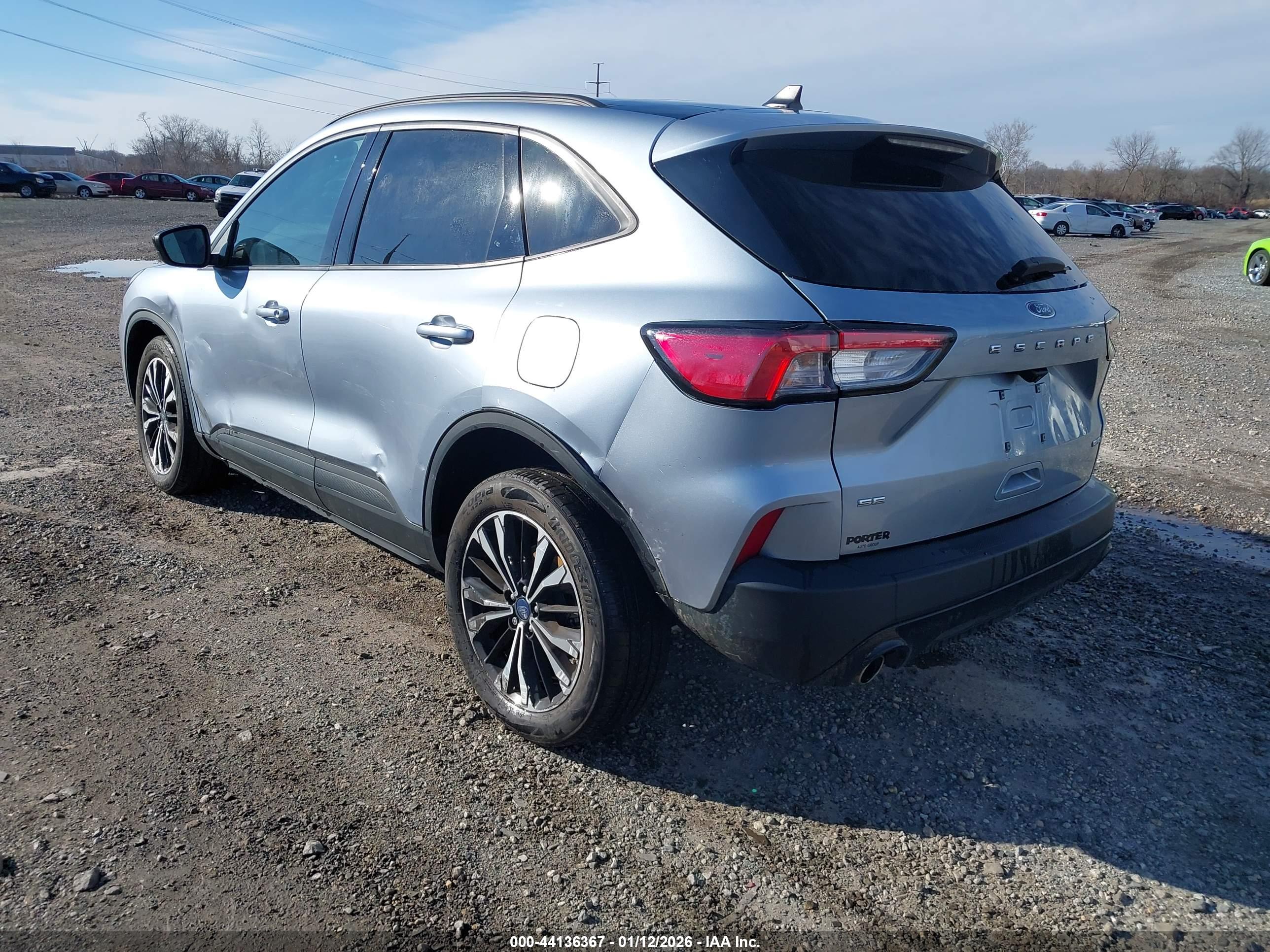 FORD ESCAPE image 3